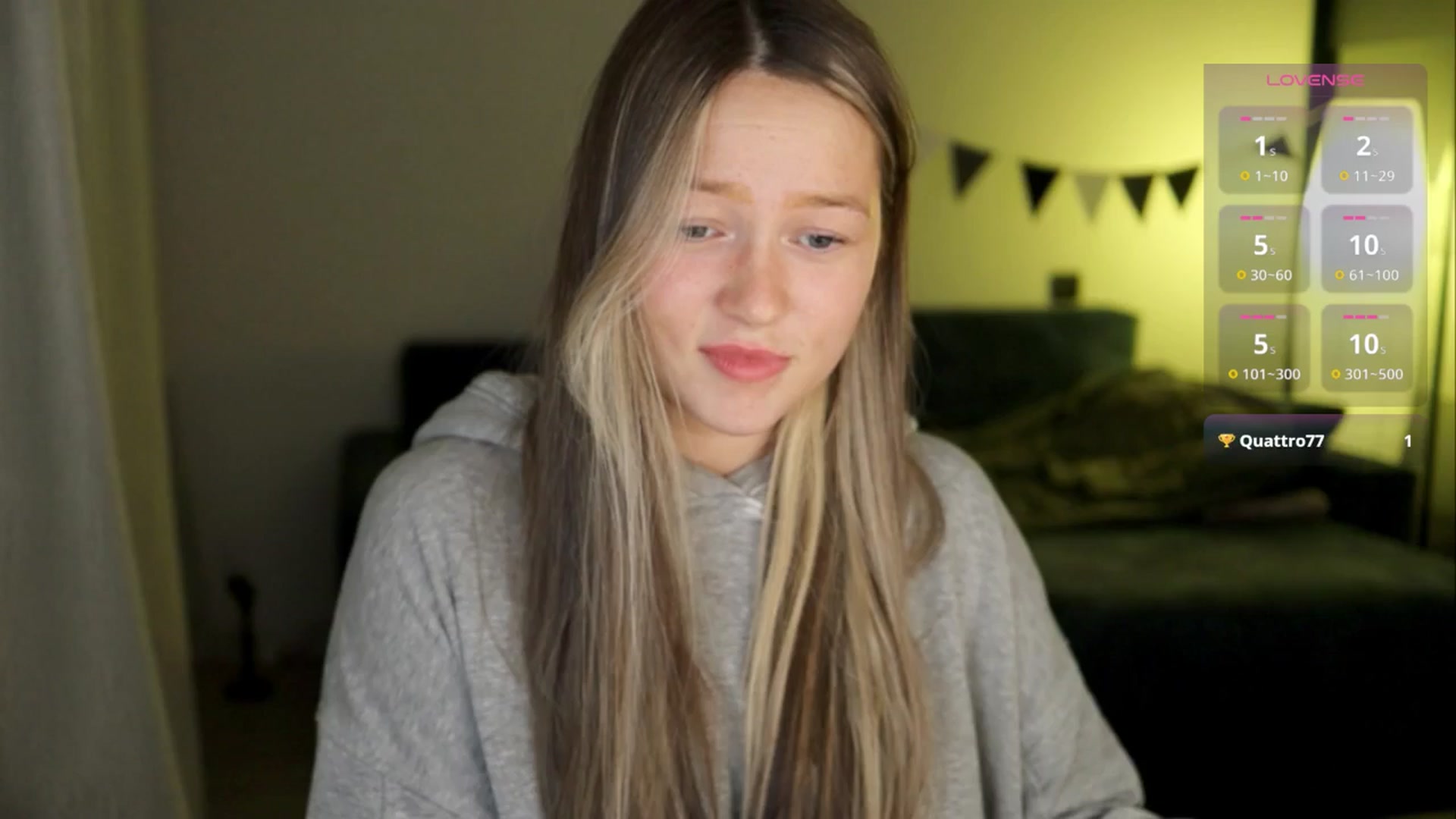 Gallery image thumbnail from EvaSweetKiss's myfreecams stream on, 05/16/2025, 19:51 image 11 of 20