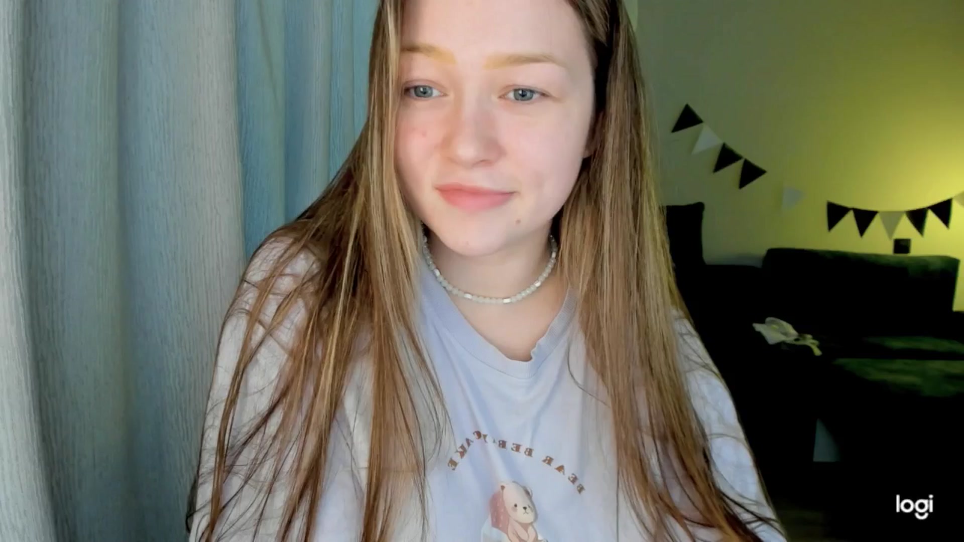 Gallery image thumbnail from EvaSweetKiss's myfreecams stream on, 09/09/2025, 11:27 image 15 of 20