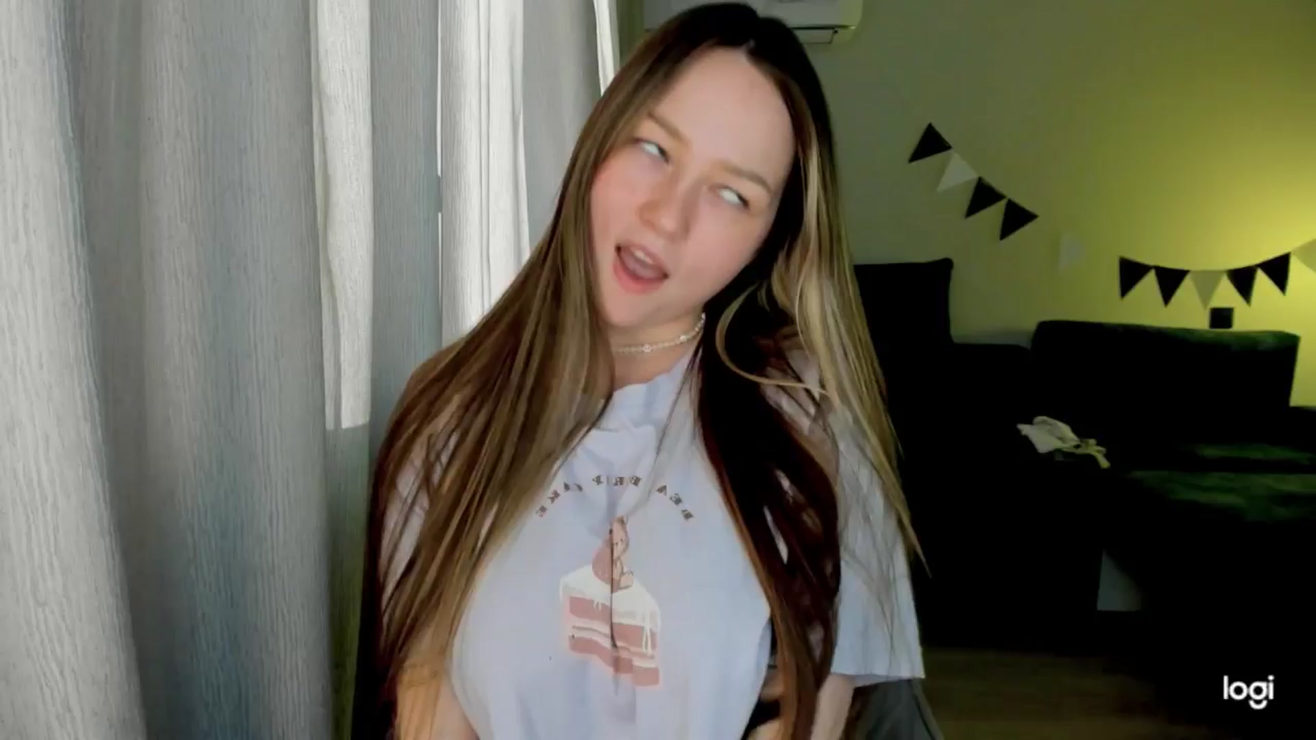 Gallery image thumbnail from EvaSweetKiss's myfreecams stream on, 09/09/2025, 14:54 image 15 of 20