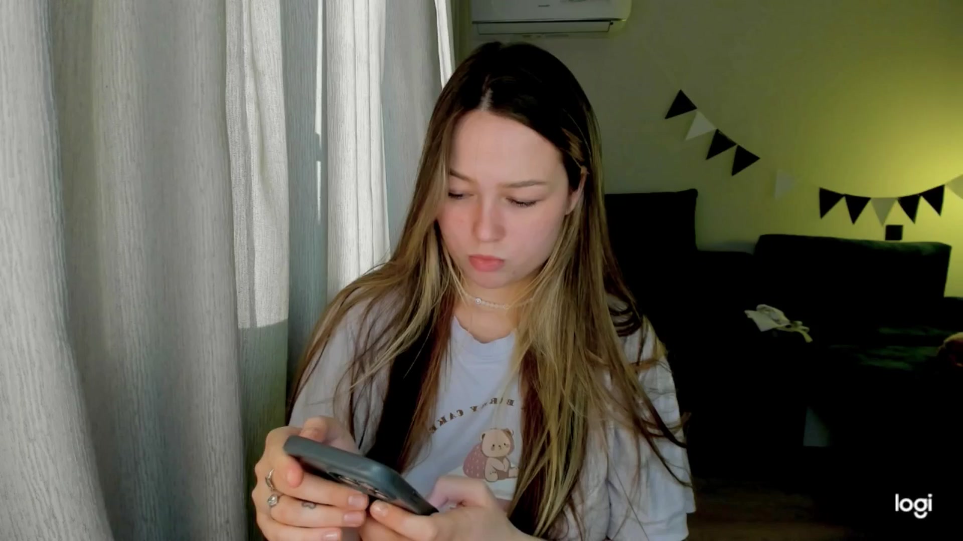 Gallery image thumbnail from EvaSweetKiss's myfreecams stream on, 09/09/2025, 14:54 image 12 of 20