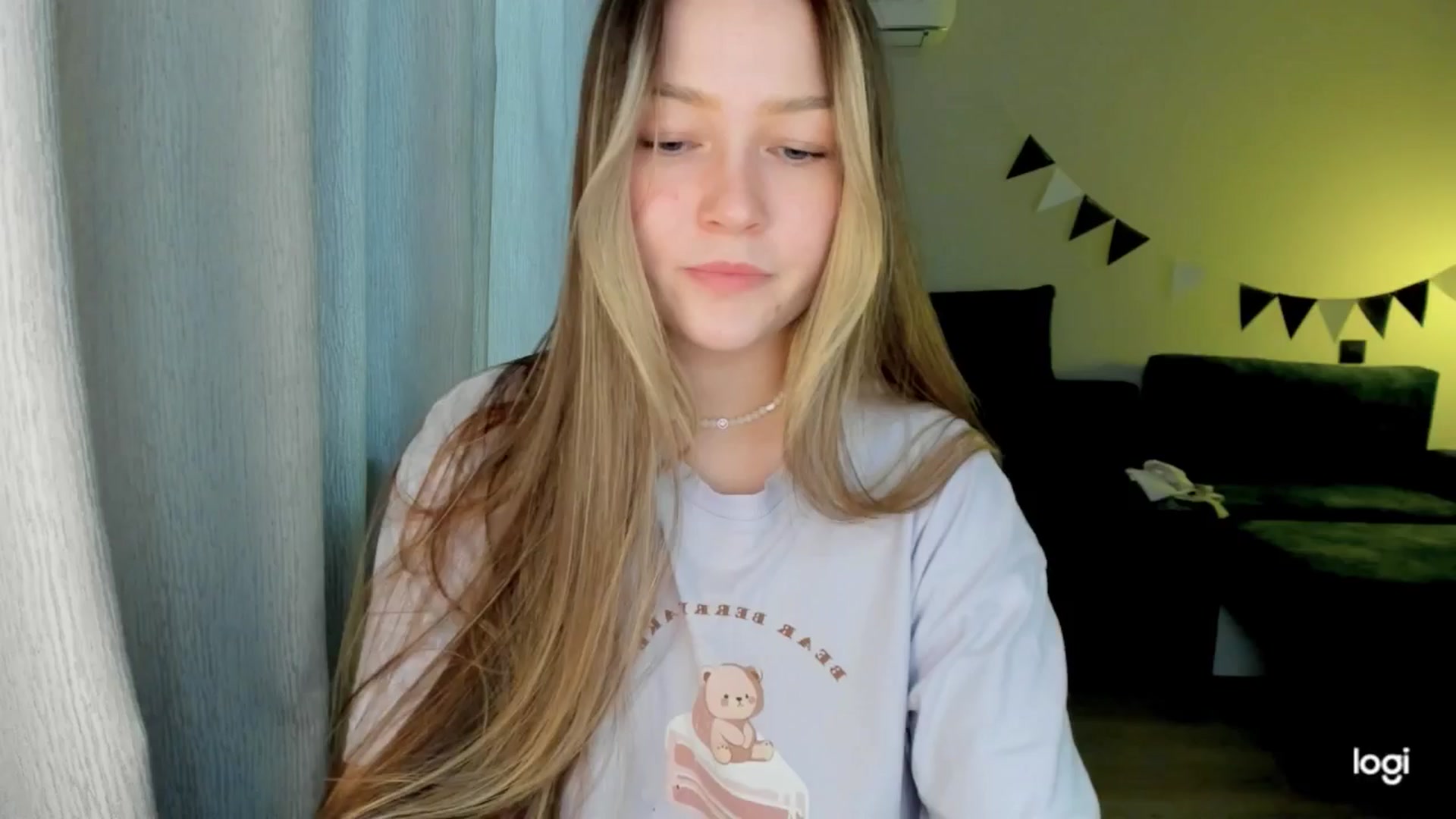 Gallery image thumbnail from EvaSweetKiss's myfreecams stream on, 09/09/2025, 14:54 image 6 of 20