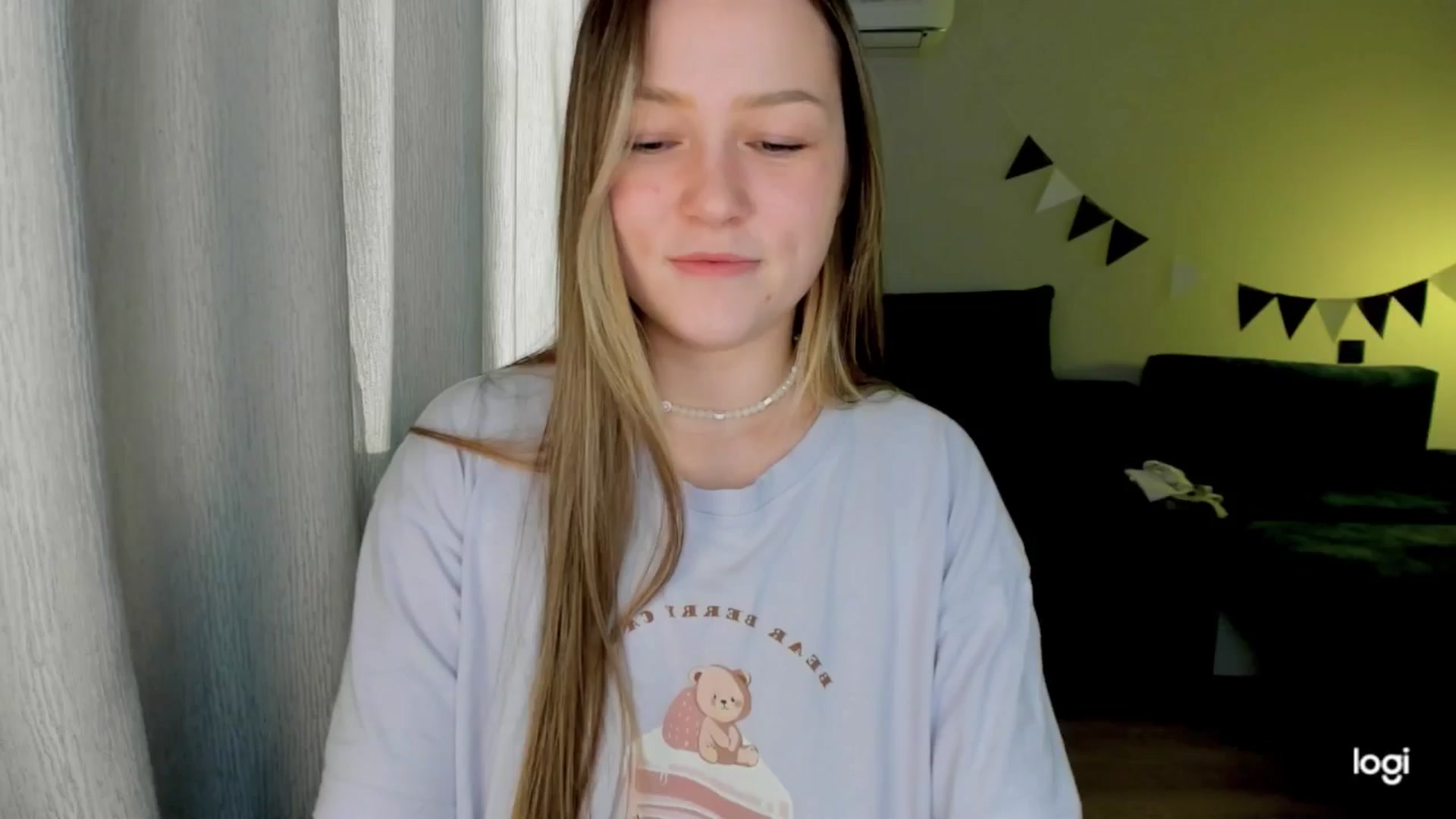 Gallery image thumbnail from EvaSweetKiss's myfreecams stream on, 09/09/2025, 14:54 image 18 of 20