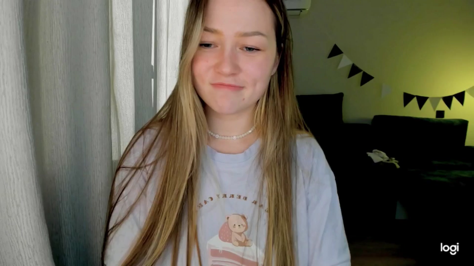 Gallery image thumbnail from EvaSweetKiss's myfreecams stream on, 09/09/2025, 14:54 image 11 of 20