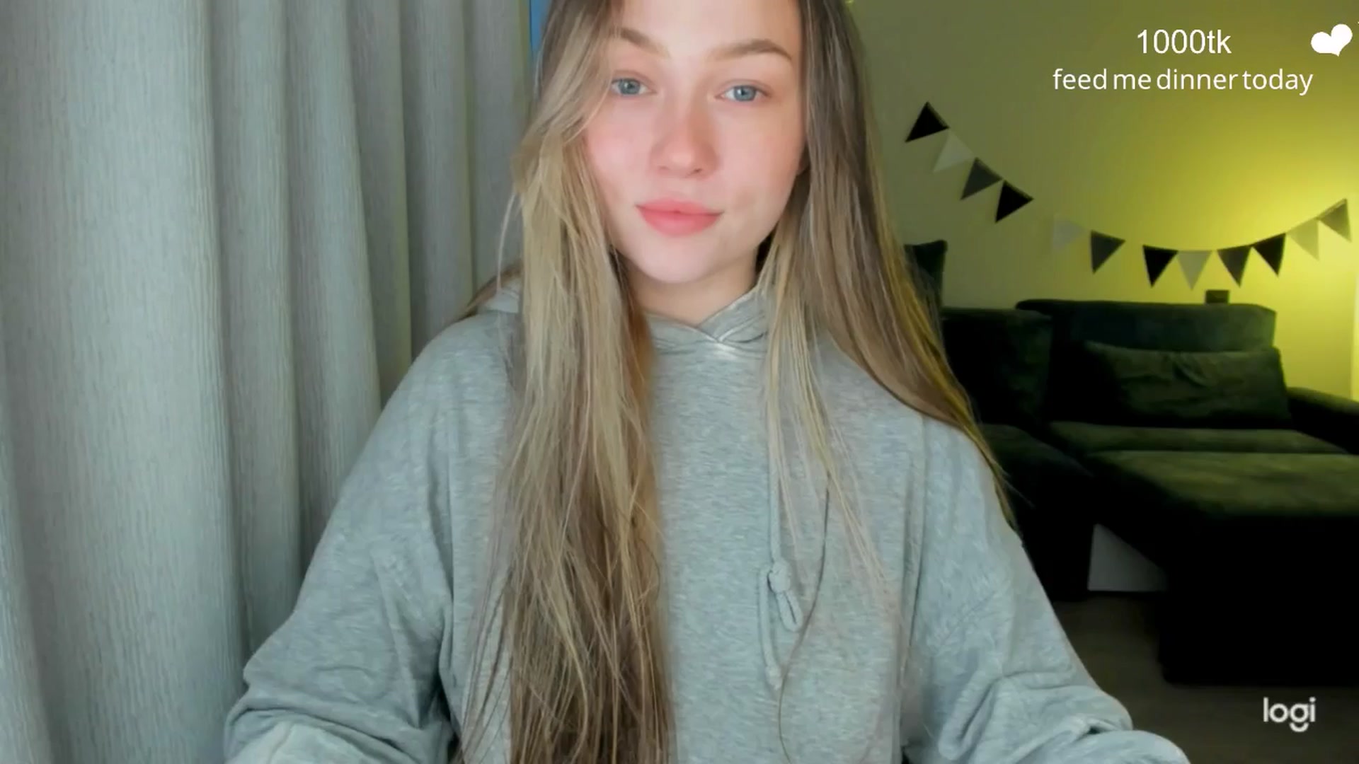 Gallery image thumbnail from EvaSweetKiss's myfreecams stream on, 09/19/2025, 16:40 image 2 of 20