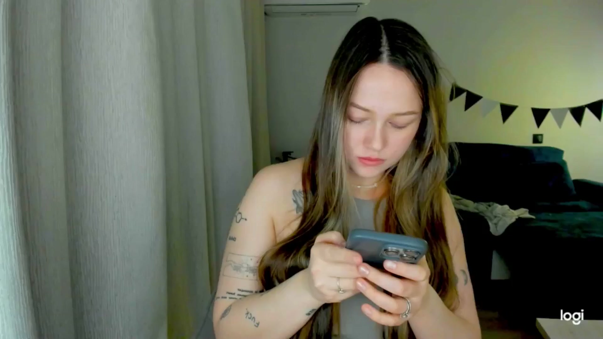 Gallery image thumbnail from EvaSweetKiss's myfreecams stream on, 11/15/2025, 13:58 image 14 of 20