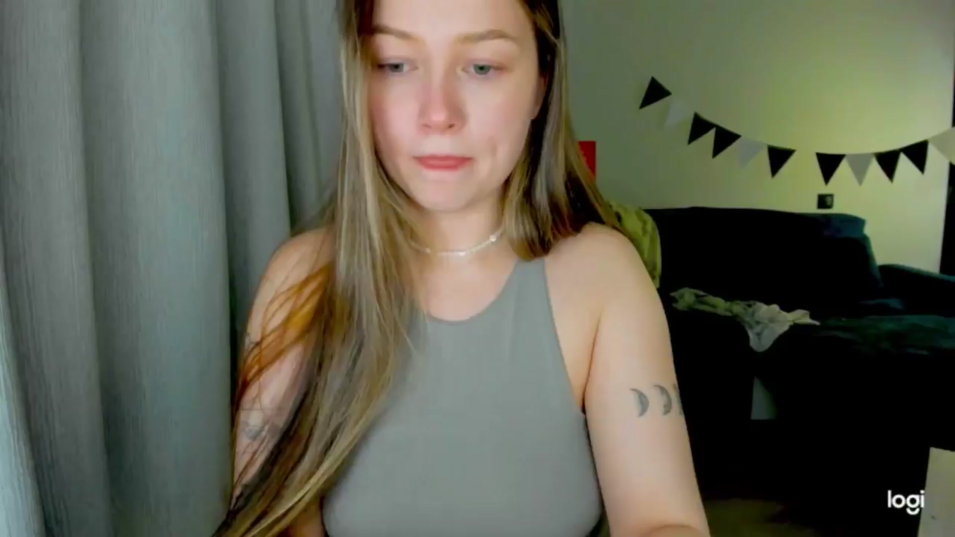 Gallery image thumbnail from EvaSweetKiss's myfreecams stream on, 11/15/2025, 14:18 image 19 of 20