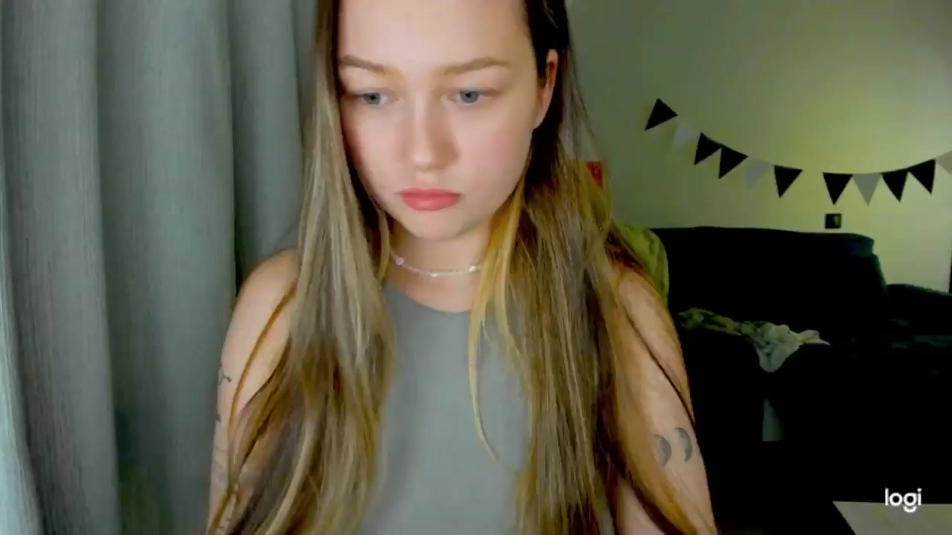 Gallery image thumbnail from EvaSweetKiss's myfreecams stream on, 11/15/2025, 14:18 image 1 of 20