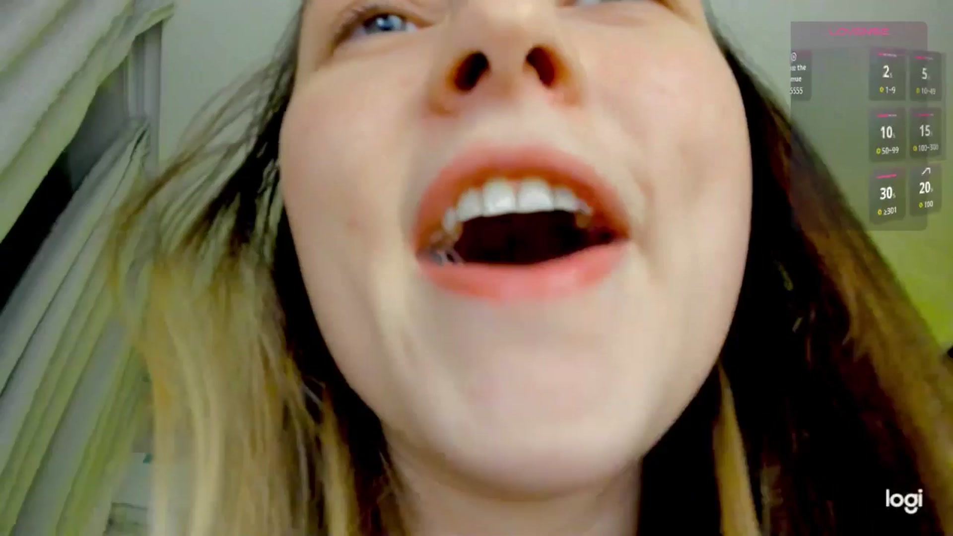 Gallery image thumbnail from EvaSweetKiss's myfreecams stream on, 12/25/2025, 18:04 image 20 of 20