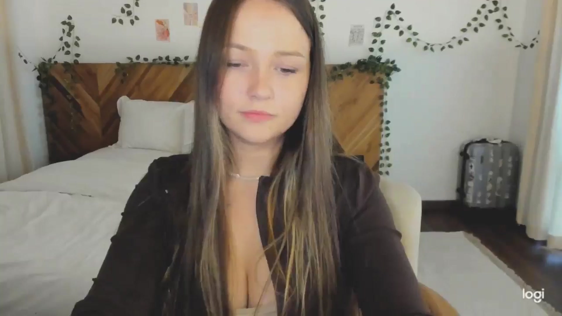 Gallery image thumbnail from EvaSweetKiss's myfreecams stream on, 05/07/2026, 09:23 image 5 of 20