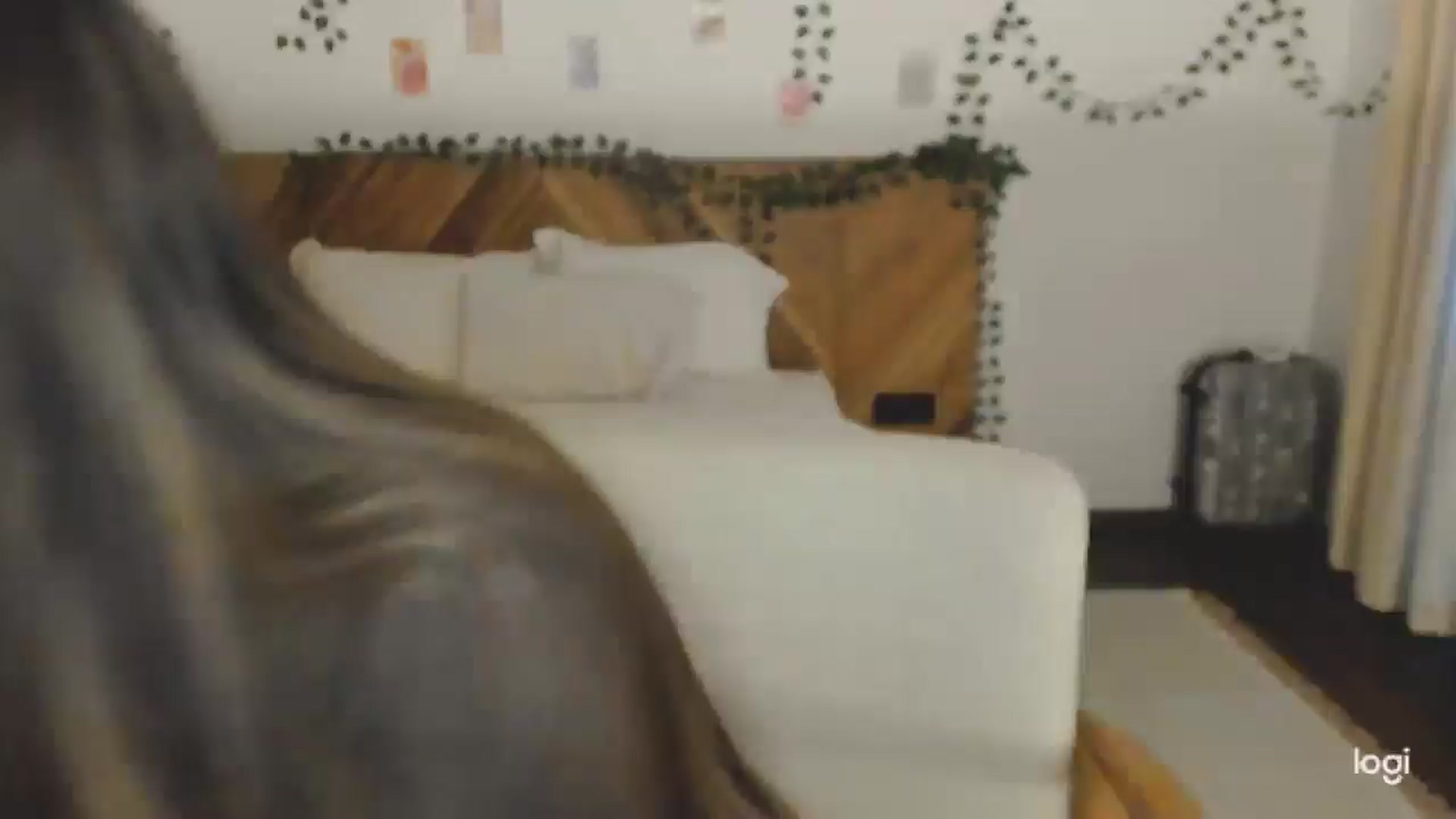 Gallery image thumbnail from EvaSweetKiss's myfreecams stream on, 05/07/2026, 10:19 image 1 of 20