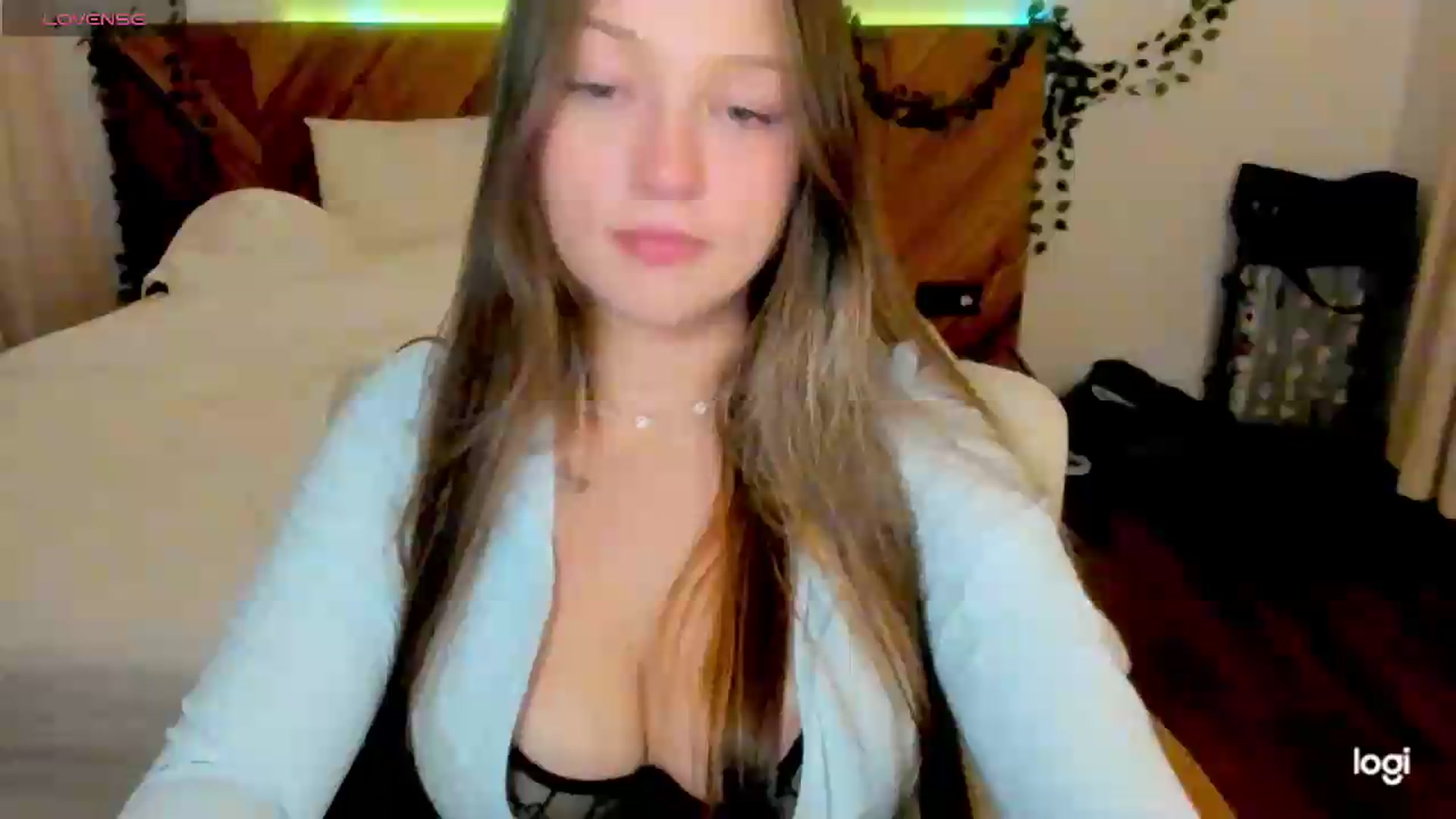 Gallery image thumbnail from EvaSweetKiss's myfreecams stream on, 07/21/2026, 12:45 image 2 of 20