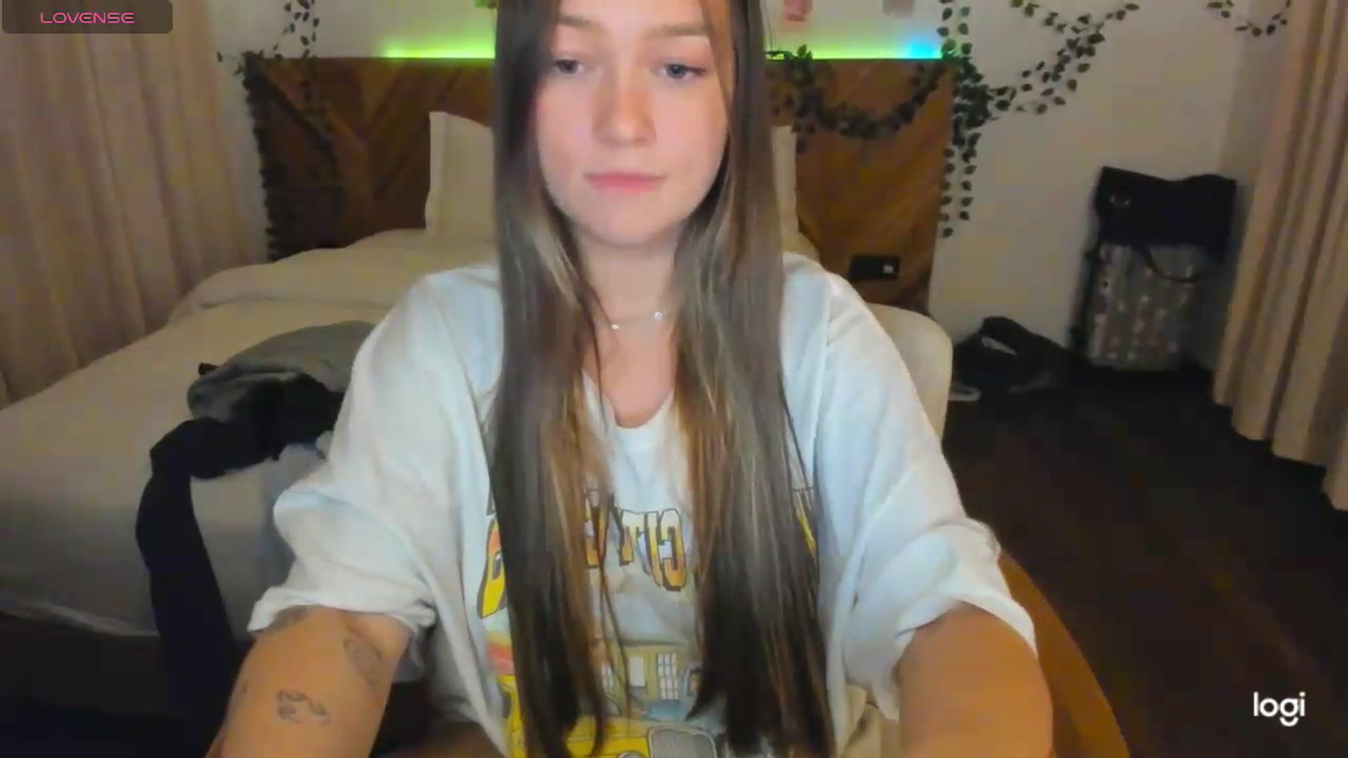 Gallery image thumbnail from EvaSweetKiss's myfreecams stream on, 07/23/2026, 12:20 image 14 of 20