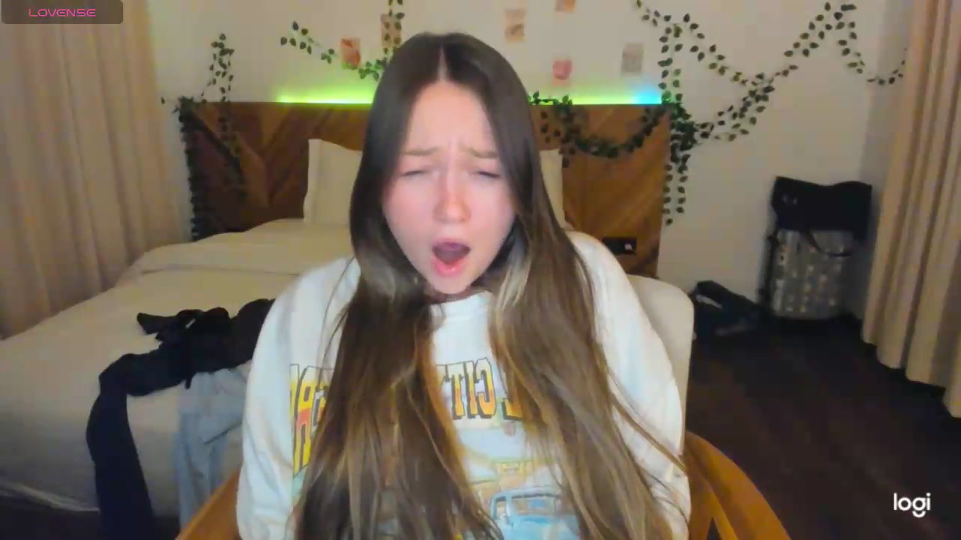 Gallery image thumbnail from EvaSweetKiss's myfreecams stream on, 07/23/2026, 12:20 image 20 of 20