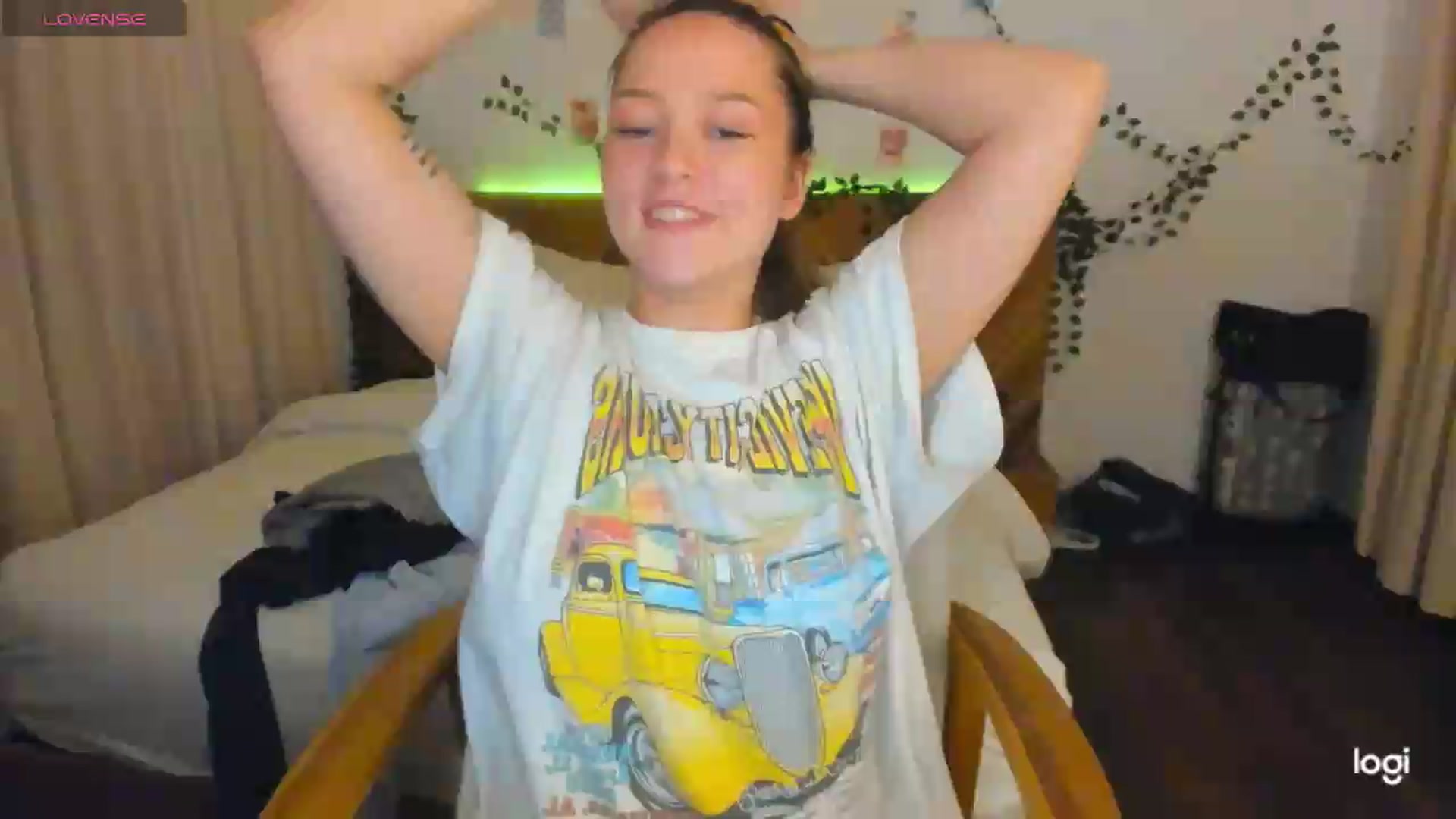 Gallery image thumbnail from EvaSweetKiss's myfreecams stream on, 07/23/2026, 12:20 image 17 of 20