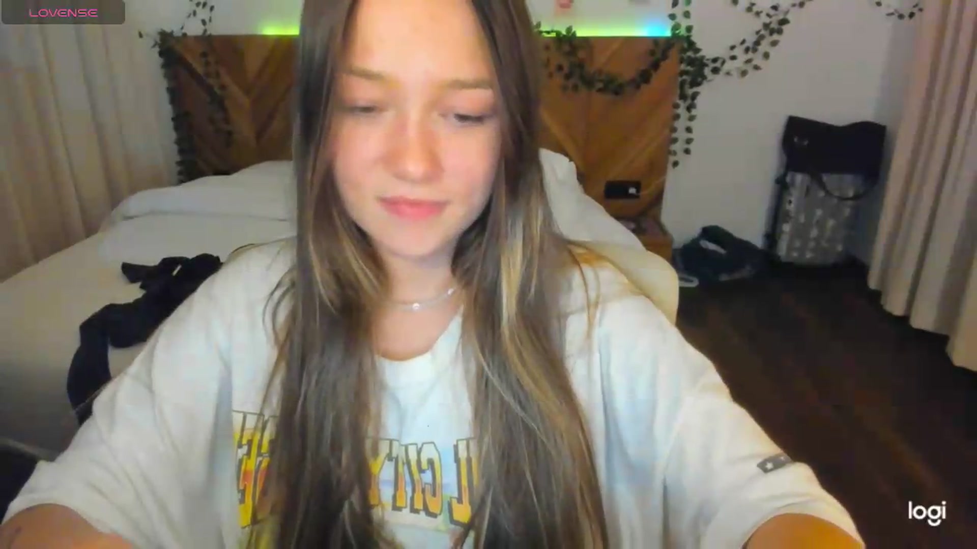 Gallery image thumbnail from EvaSweetKiss's myfreecams stream on, 07/23/2026, 12:53 image 17 of 20