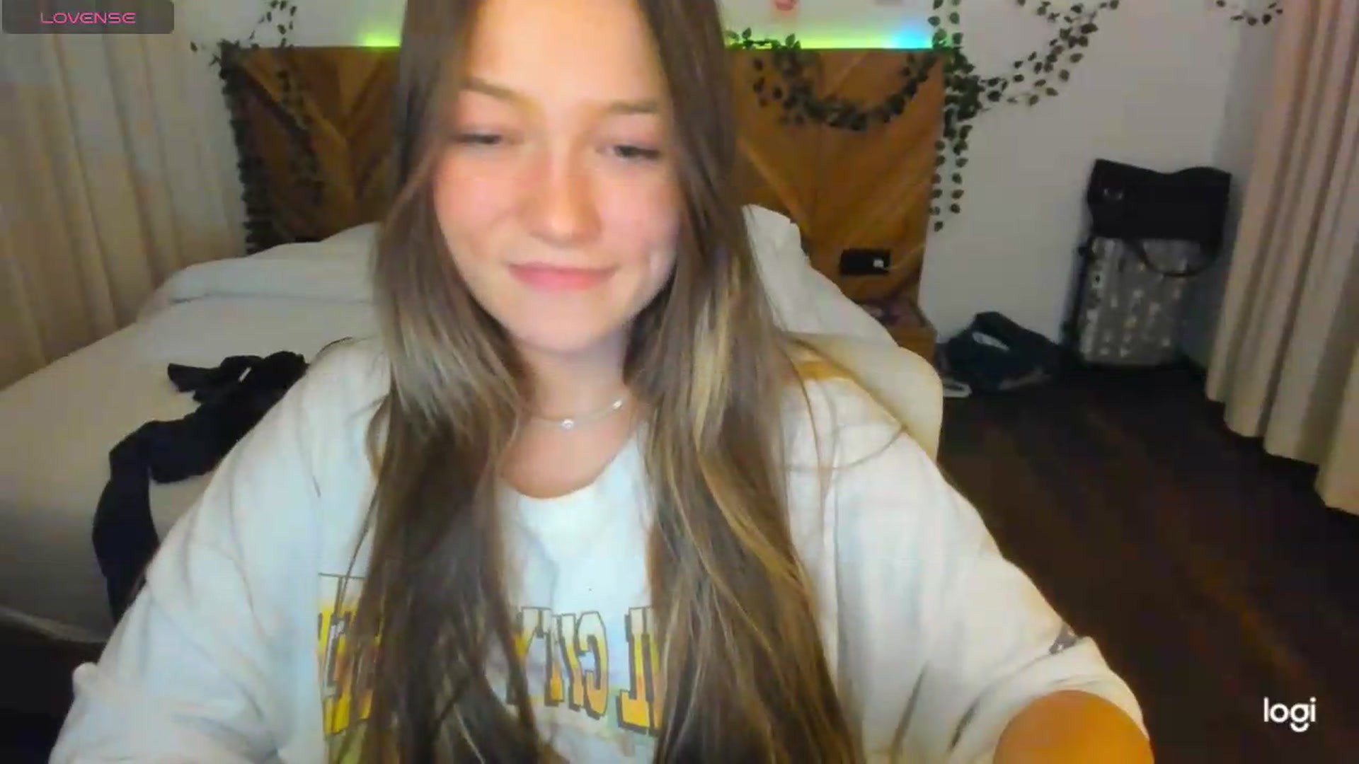 Gallery image thumbnail from EvaSweetKiss's myfreecams stream on, 07/23/2026, 12:53 image 19 of 20