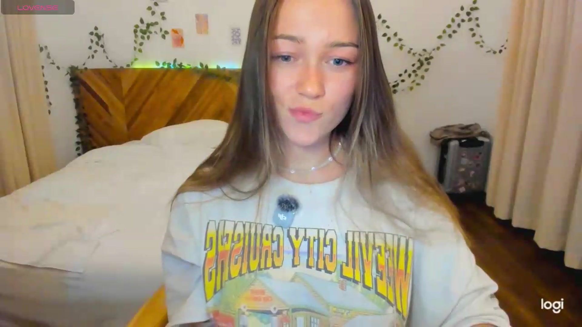 Gallery image thumbnail from EvaSweetKiss's myfreecams stream on, 08/21/2026, 12:29 image 15 of 20