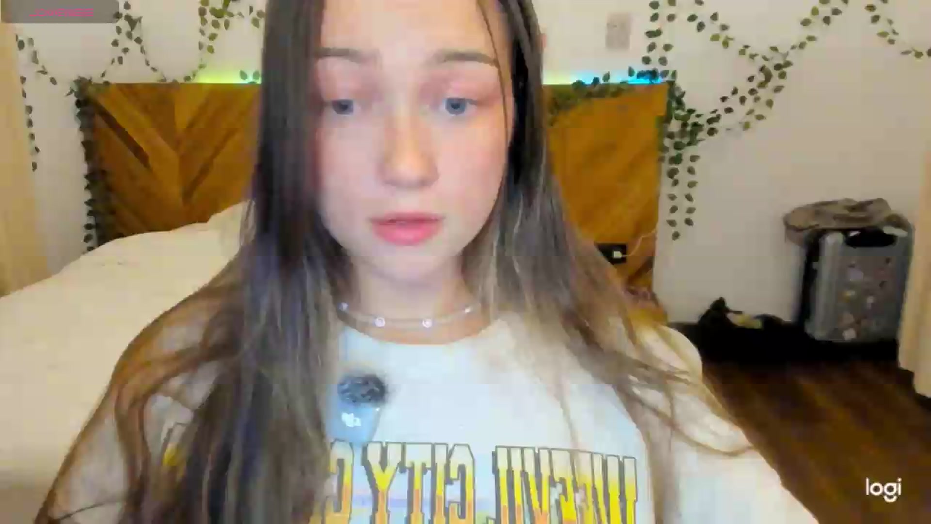 Gallery image thumbnail from EvaSweetKiss's myfreecams stream on, 08/21/2026, 12:29 image 1 of 20