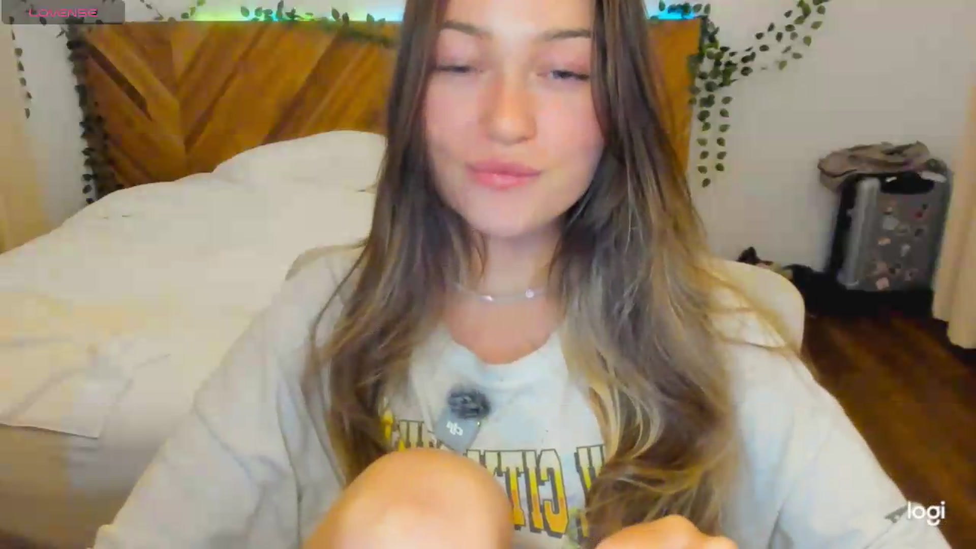 Gallery image thumbnail from EvaSweetKiss's myfreecams stream on, 08/21/2026, 12:29 image 20 of 20