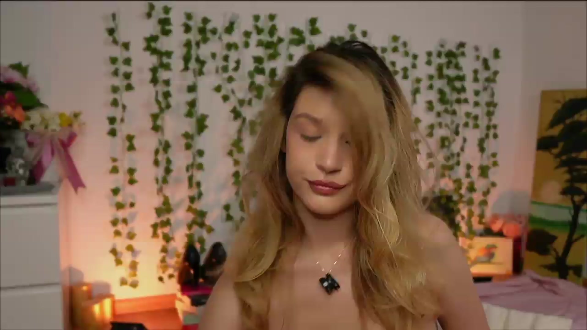 Gallery image thumbnail from EvaWarenn's myfreecams stream on, 07/10/2026, 10:13 image 7 of 20