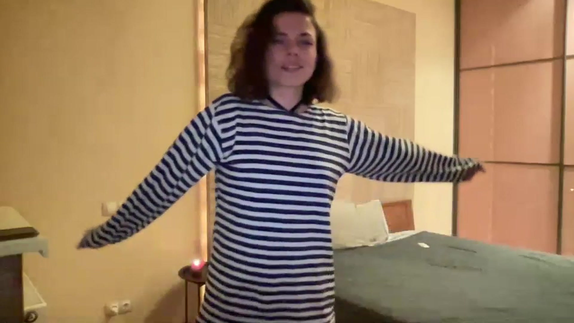 Gallery image thumbnail from EvaYelchin's myfreecams stream on, 07/18/2023, 23:26 image 4 of 20