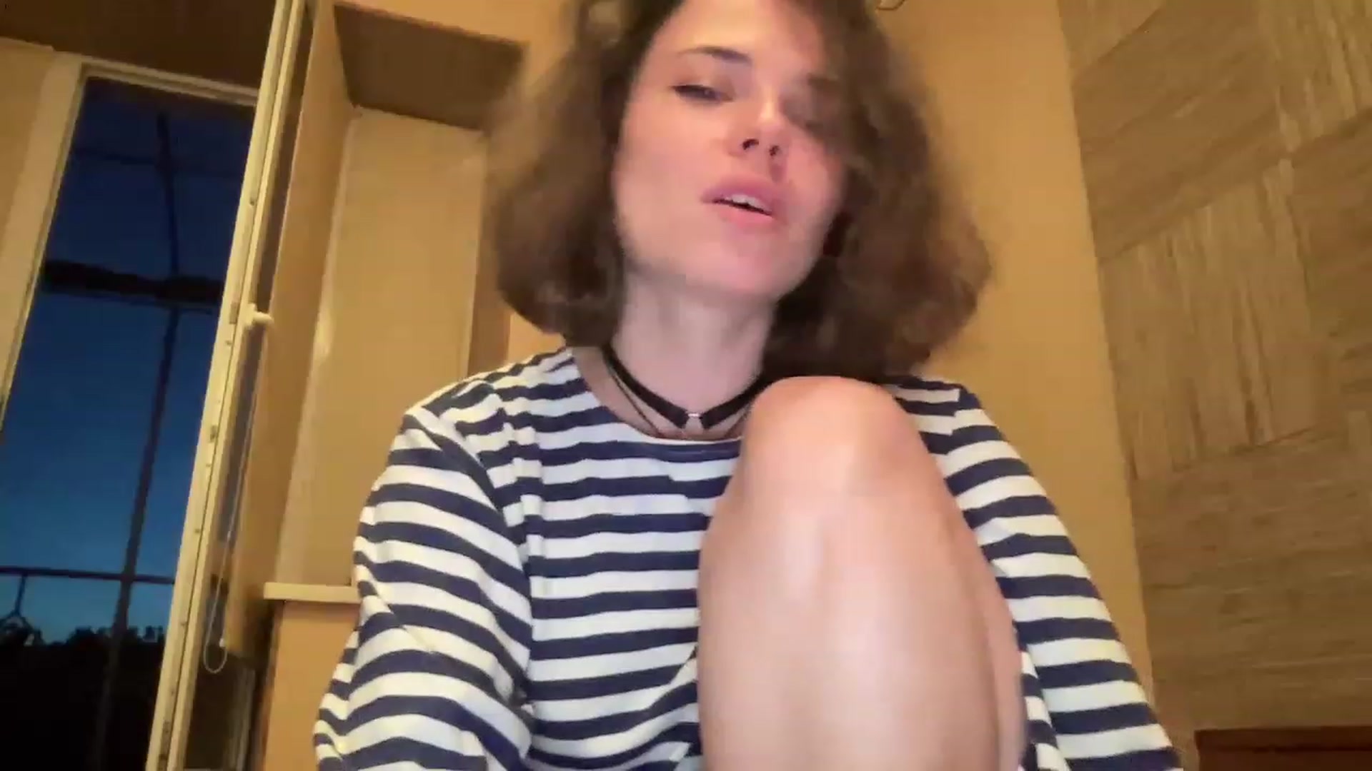 Gallery image thumbnail from EvaYelchin's myfreecams stream on, 07/19/2023, 24:52 image 18 of 20