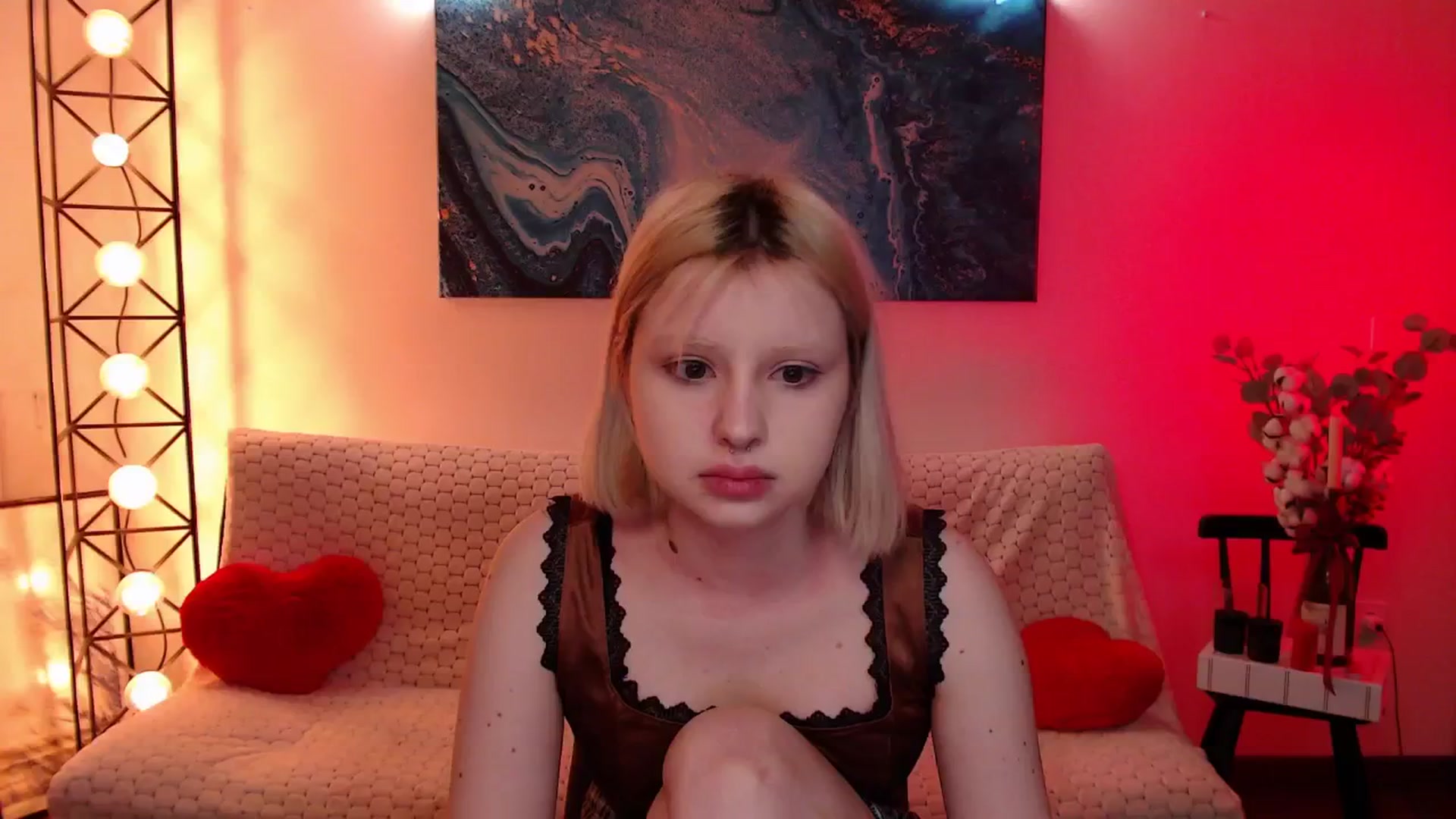Gallery image thumbnail from Eva_Alver's myfreecams stream on, 02/18/2025, 23:17 image 16 of 20