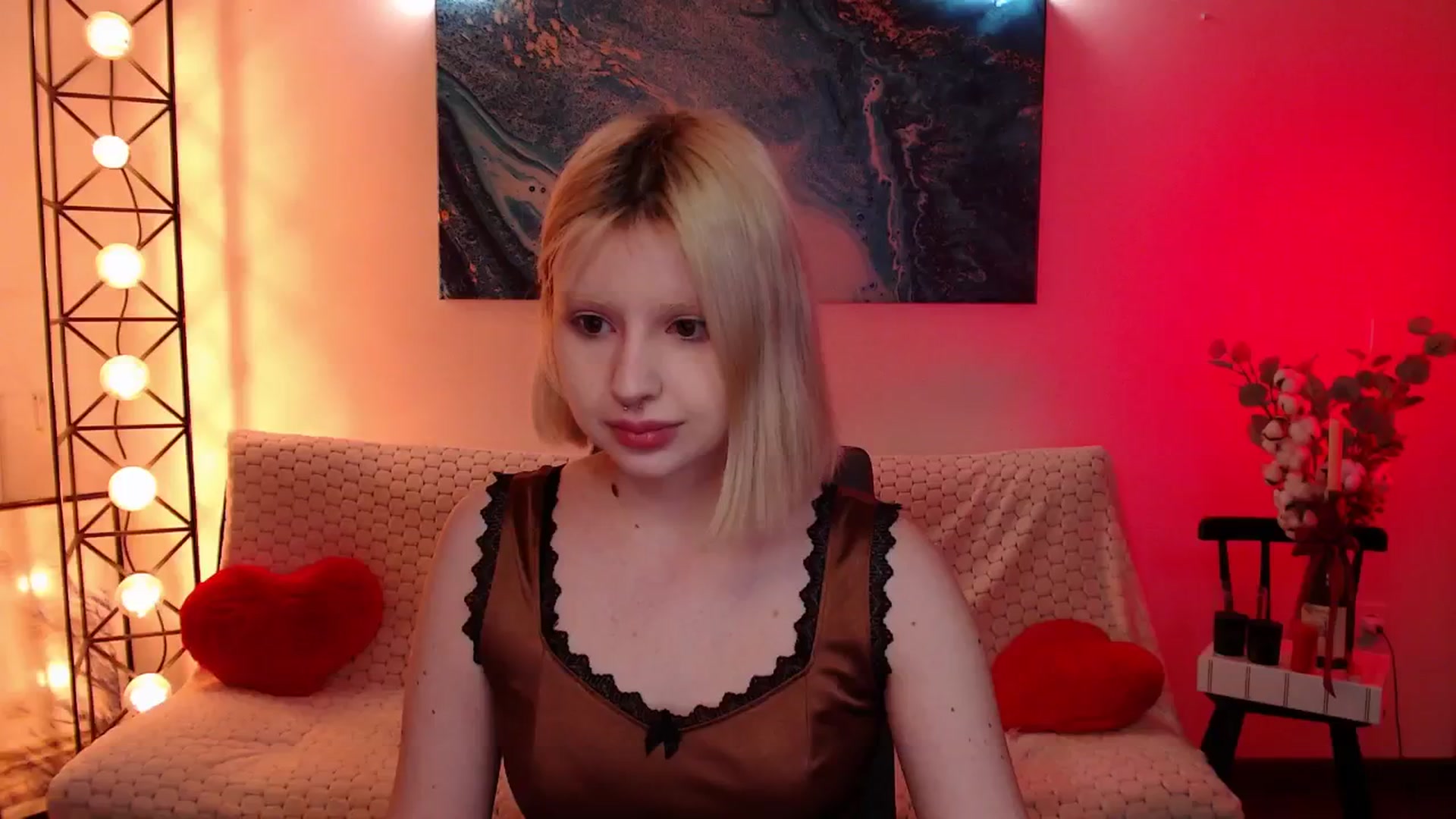 Gallery image thumbnail from Eva_Alver's myfreecams stream on, 02/18/2025, 23:17 image 3 of 20