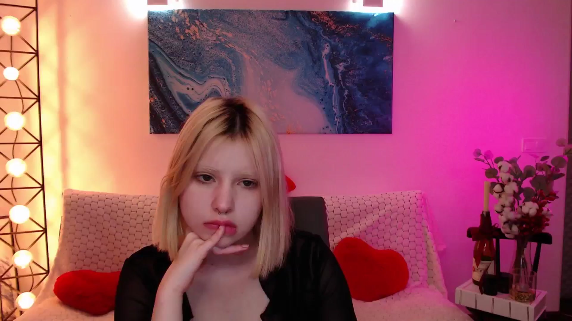 Gallery image thumbnail from Eva_Alver's myfreecams stream on, 02/25/2025, 03:51 image 9 of 20