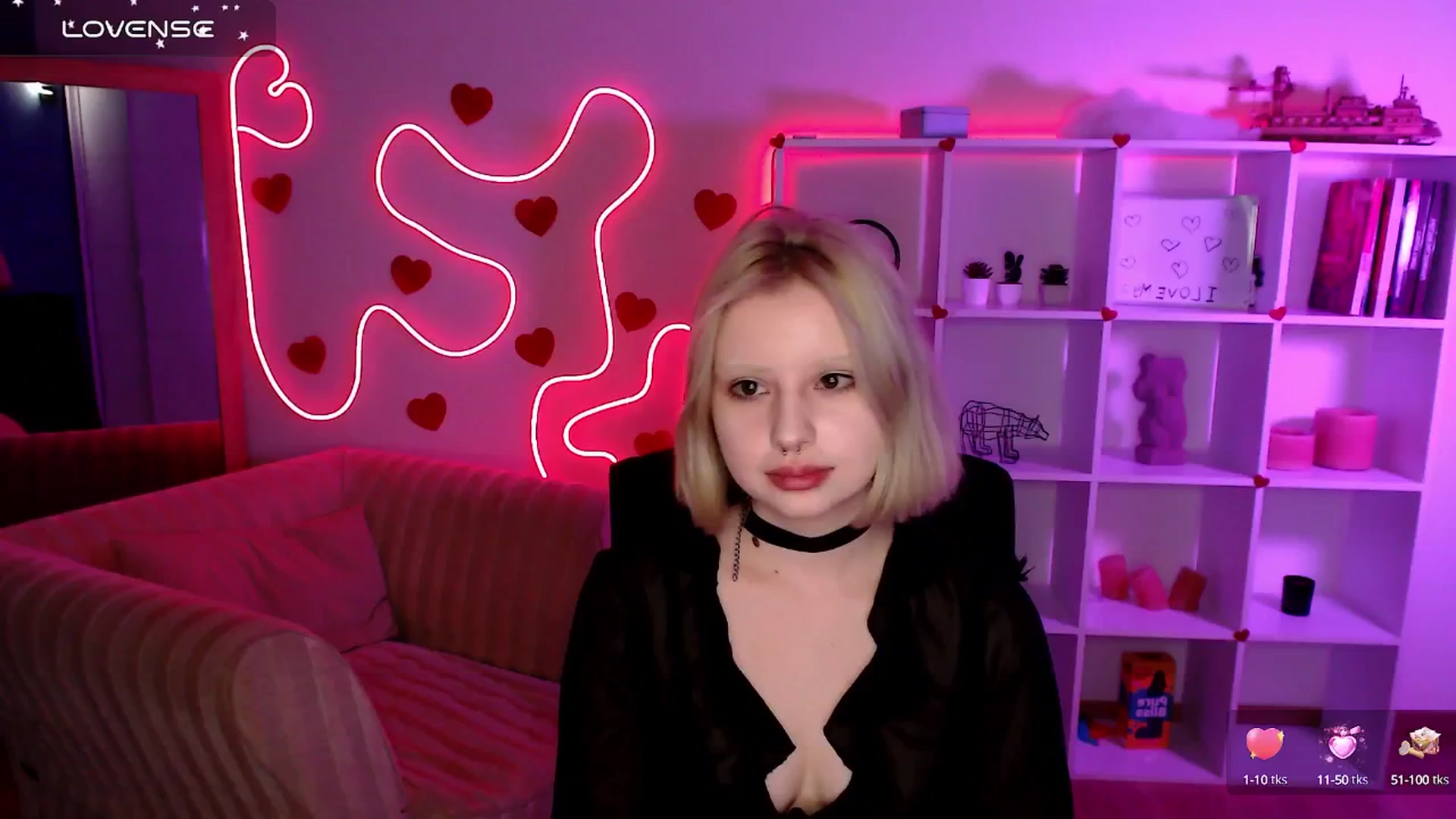 Gallery image thumbnail from Eva_Alver's myfreecams stream on, 03/06/2025, 24:36 image 16 of 20