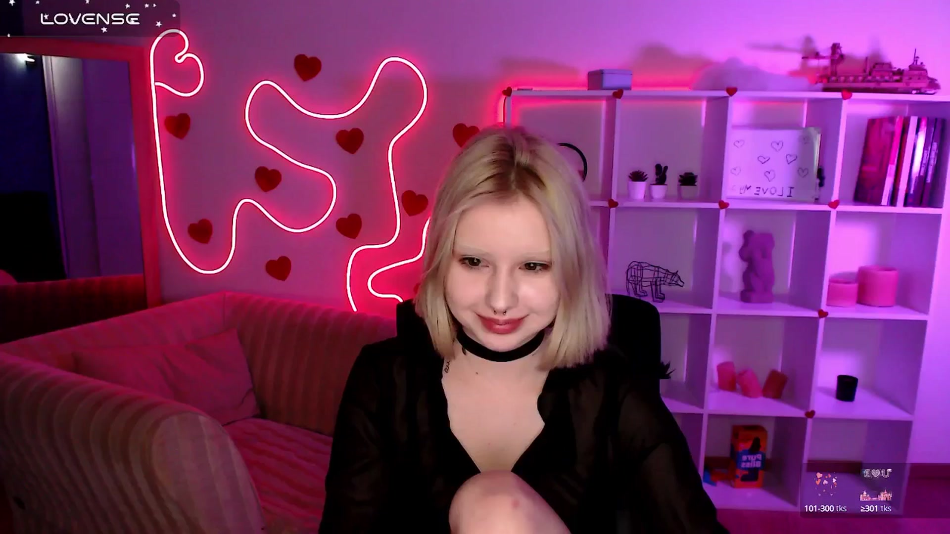 Gallery image thumbnail from Eva_Alver's myfreecams stream on, 03/06/2025, 24:36 image 14 of 20