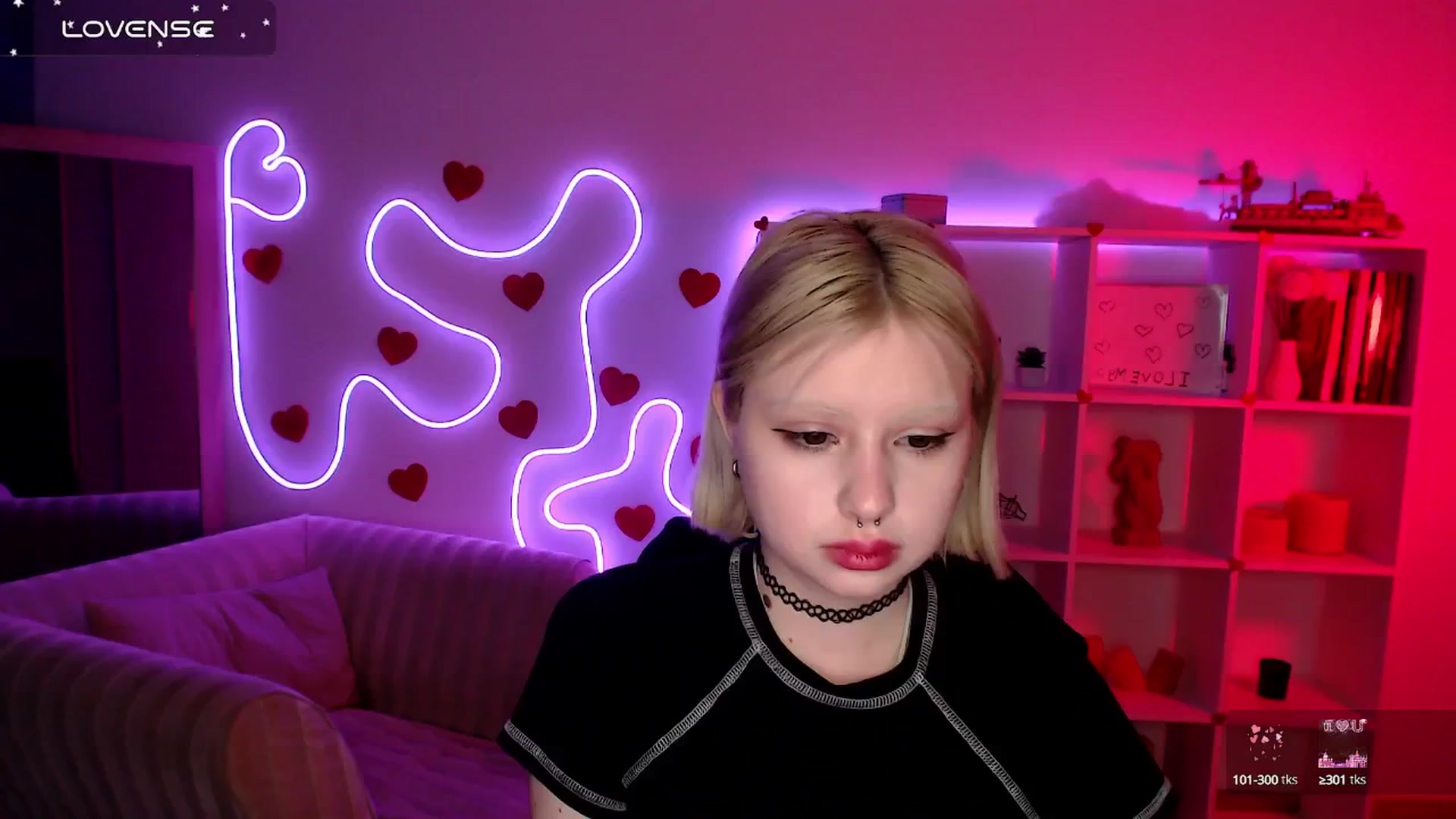 Gallery image thumbnail from Eva_Alver's myfreecams stream on, 03/10/2025, 22:35 image 11 of 20