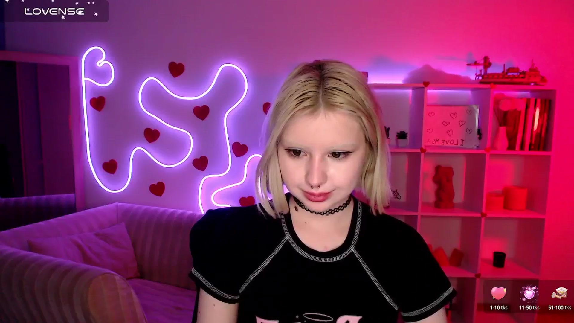 Gallery image thumbnail from Eva_Alver's myfreecams stream on, 03/11/2025, 02:12 image 18 of 20