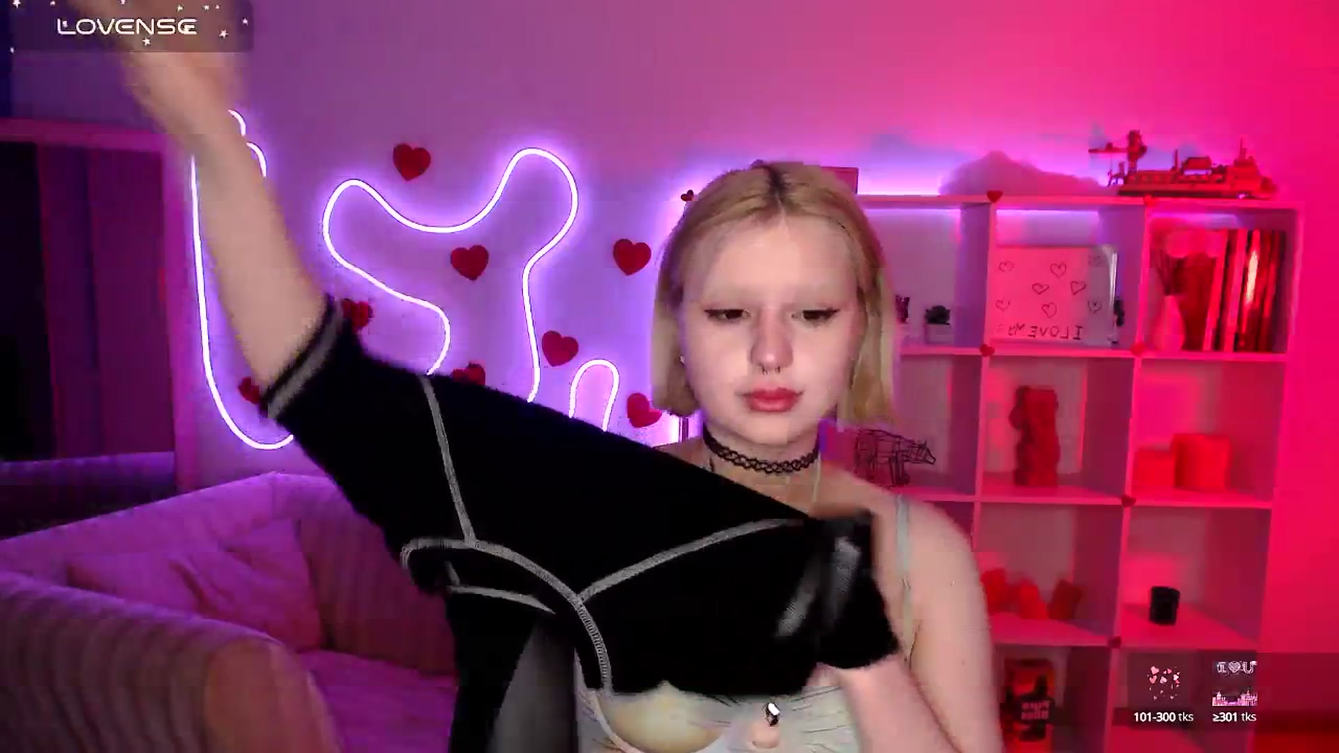 Gallery image thumbnail from Eva_Alver's myfreecams stream on, 03/11/2025, 02:12 image 16 of 20