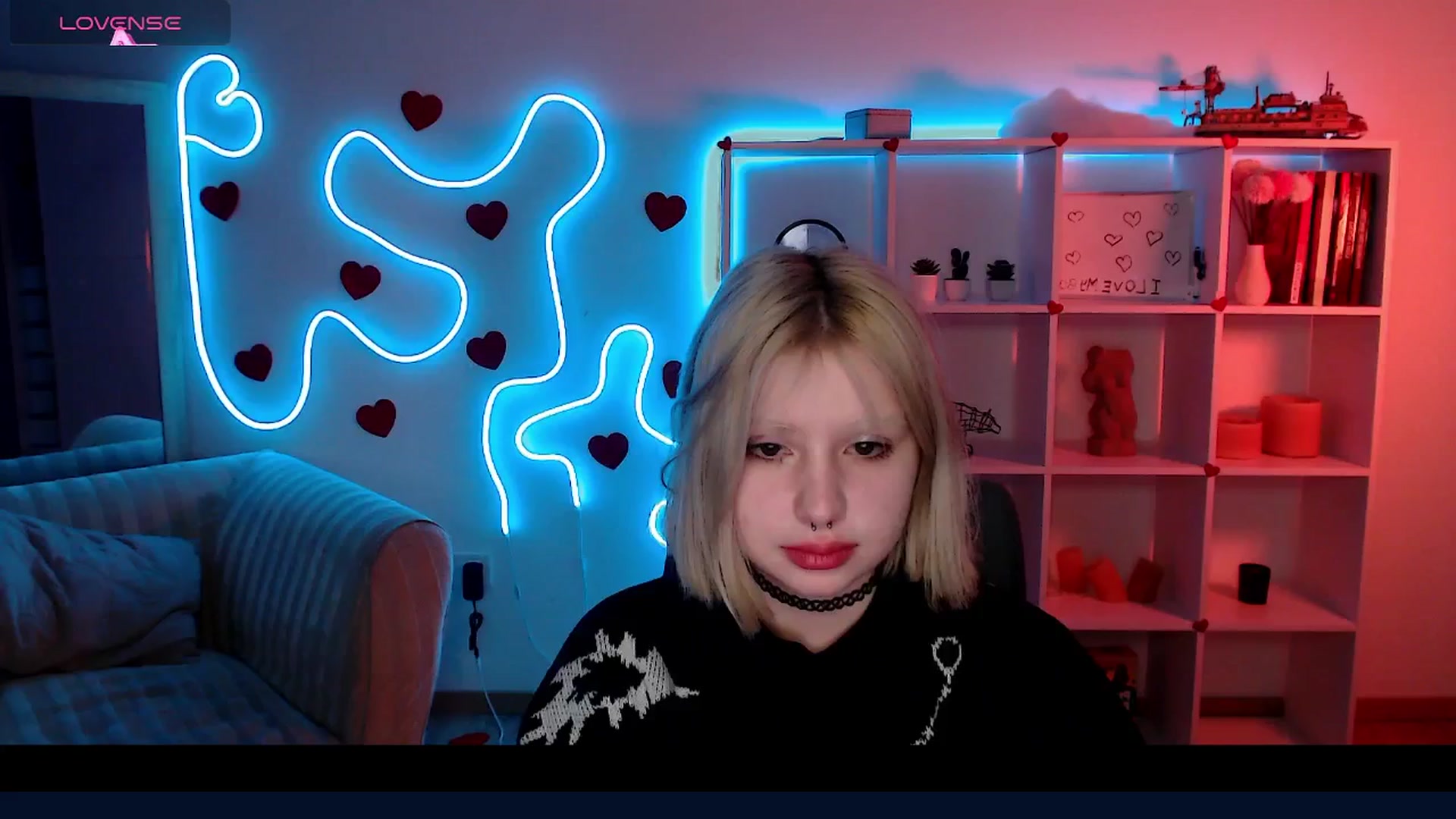 Gallery image thumbnail from Eva_Alver's myfreecams stream on, 03/18/2025, 24:50 image 2 of 20