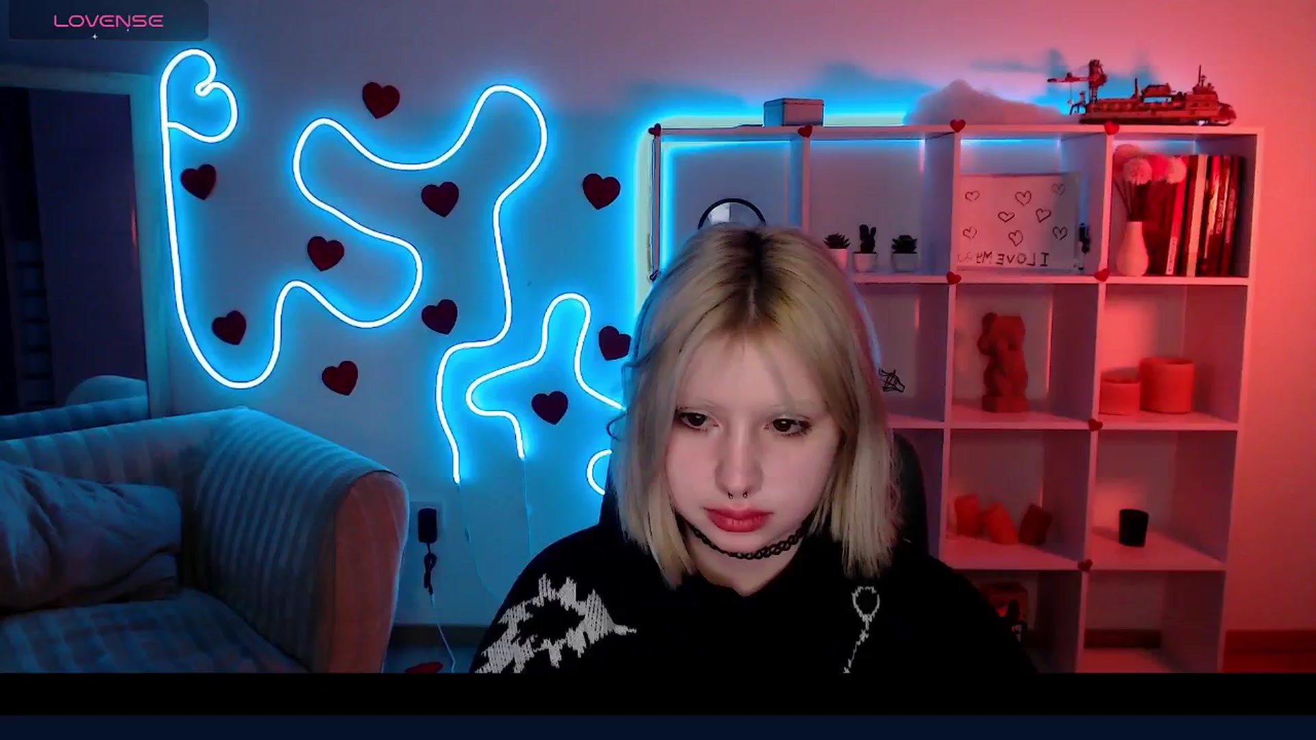 Gallery image thumbnail from Eva_Alver's myfreecams stream on, 03/18/2025, 24:50 image 3 of 20