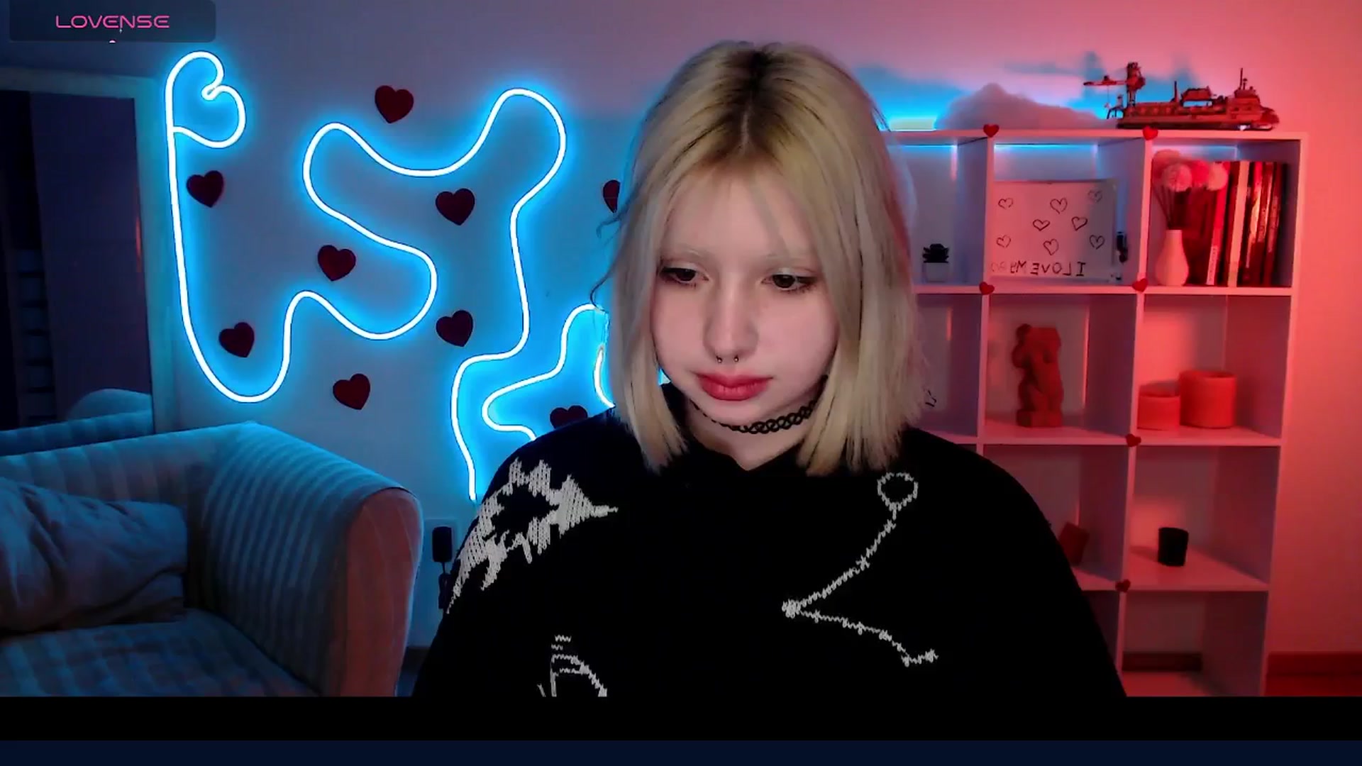 Gallery image thumbnail from Eva_Alver's myfreecams stream on, 03/18/2025, 24:50 image 7 of 20