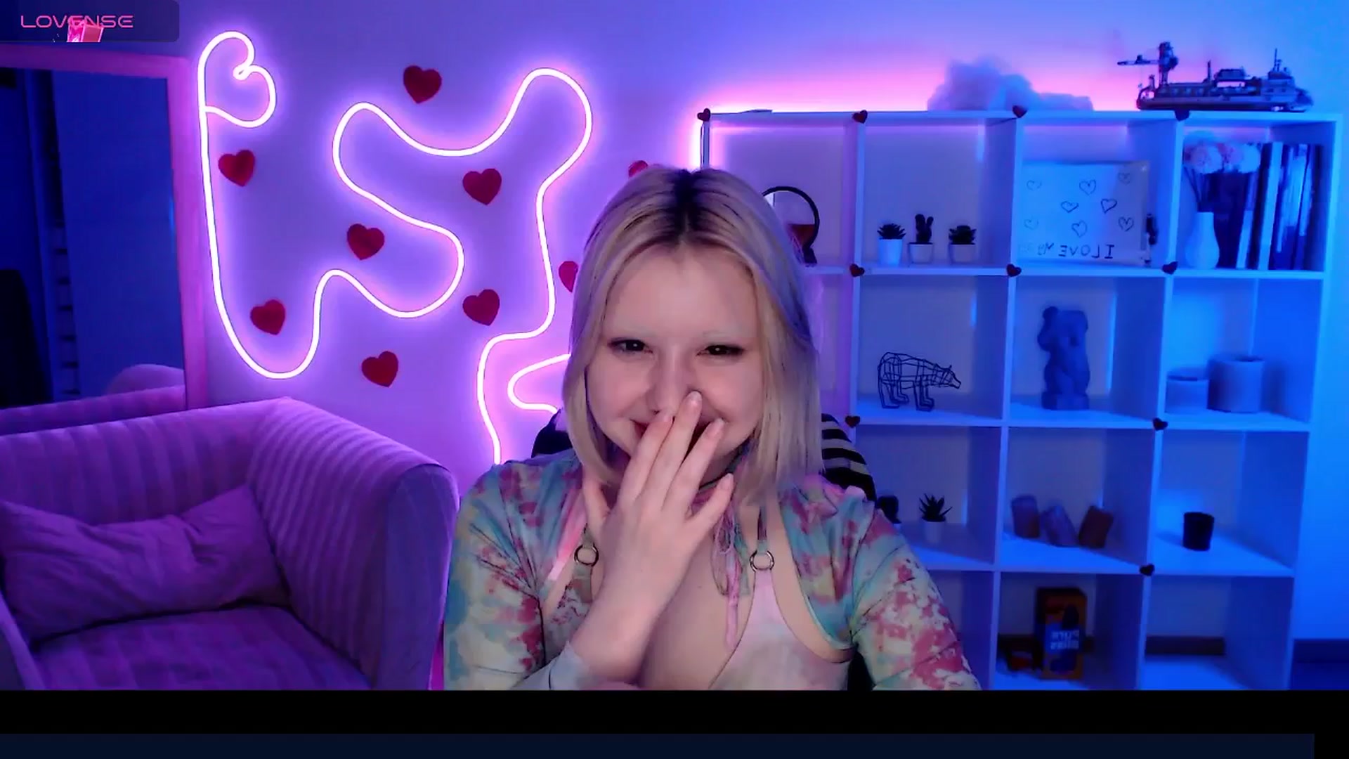 Gallery image thumbnail from Eva_Alver's myfreecams stream on, 03/31/2025, 02:38 image 7 of 20