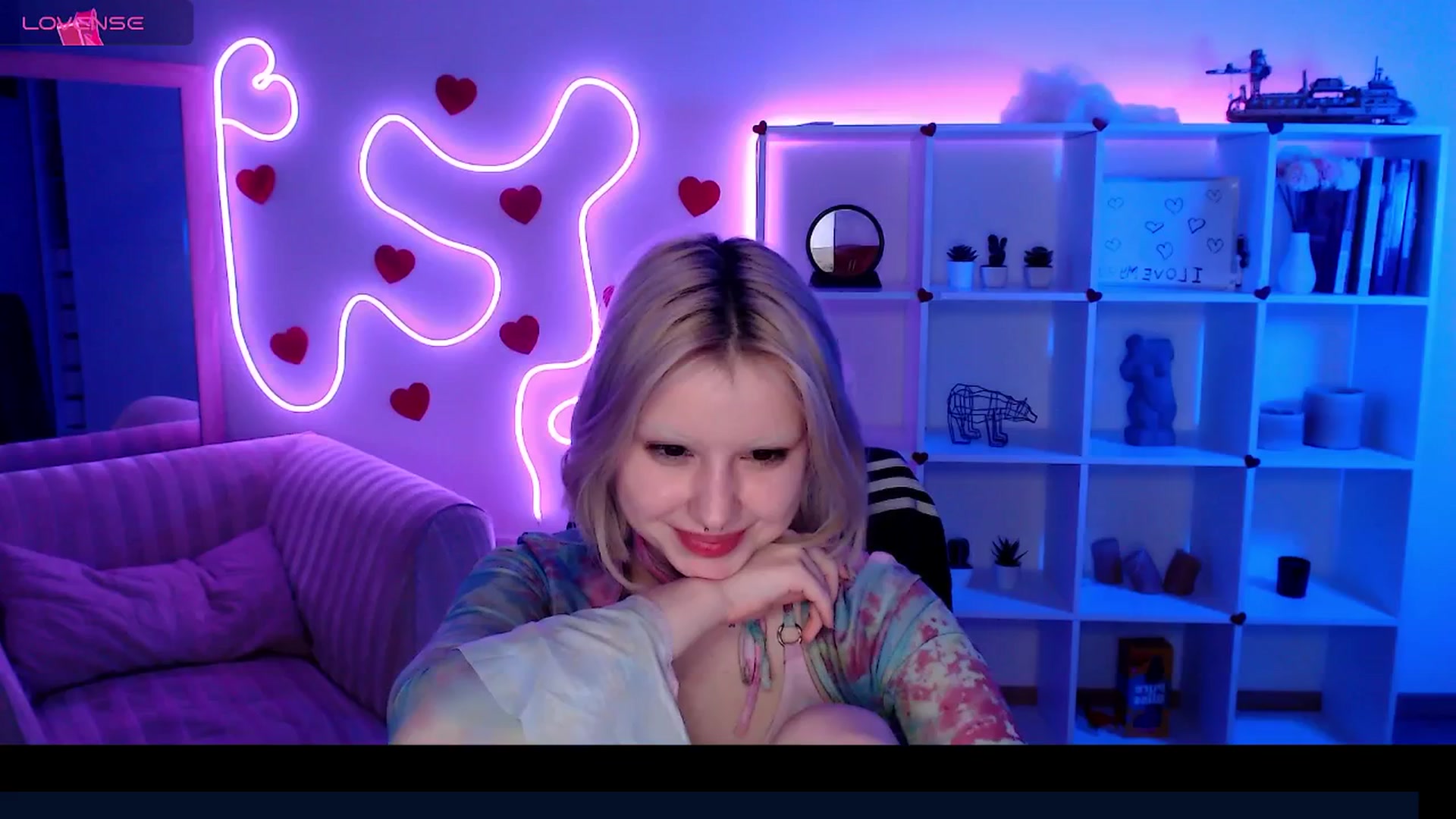 Gallery image thumbnail from Eva_Alver's myfreecams stream on, 03/31/2025, 02:38 image 12 of 20