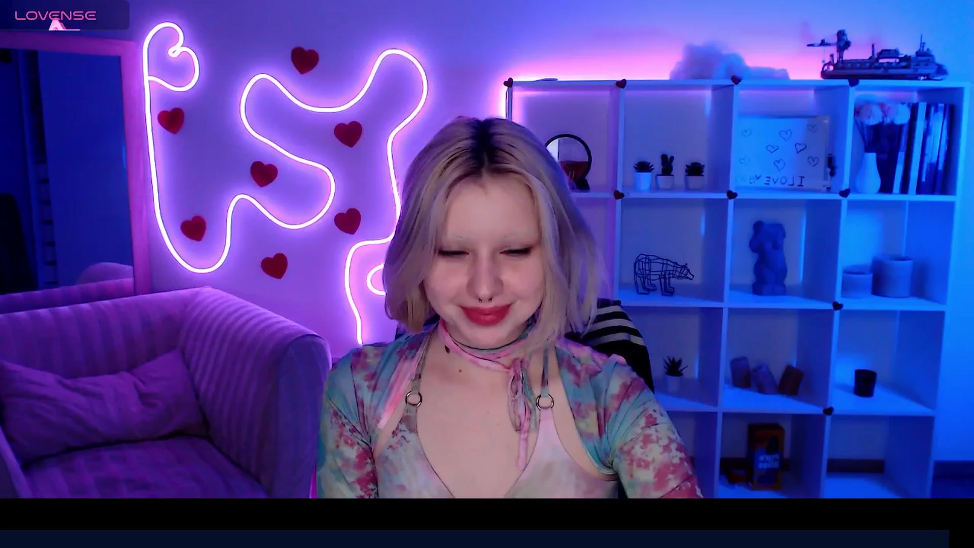 Gallery image thumbnail from Eva_Alver's myfreecams stream on, 03/31/2025, 02:38 image 5 of 20