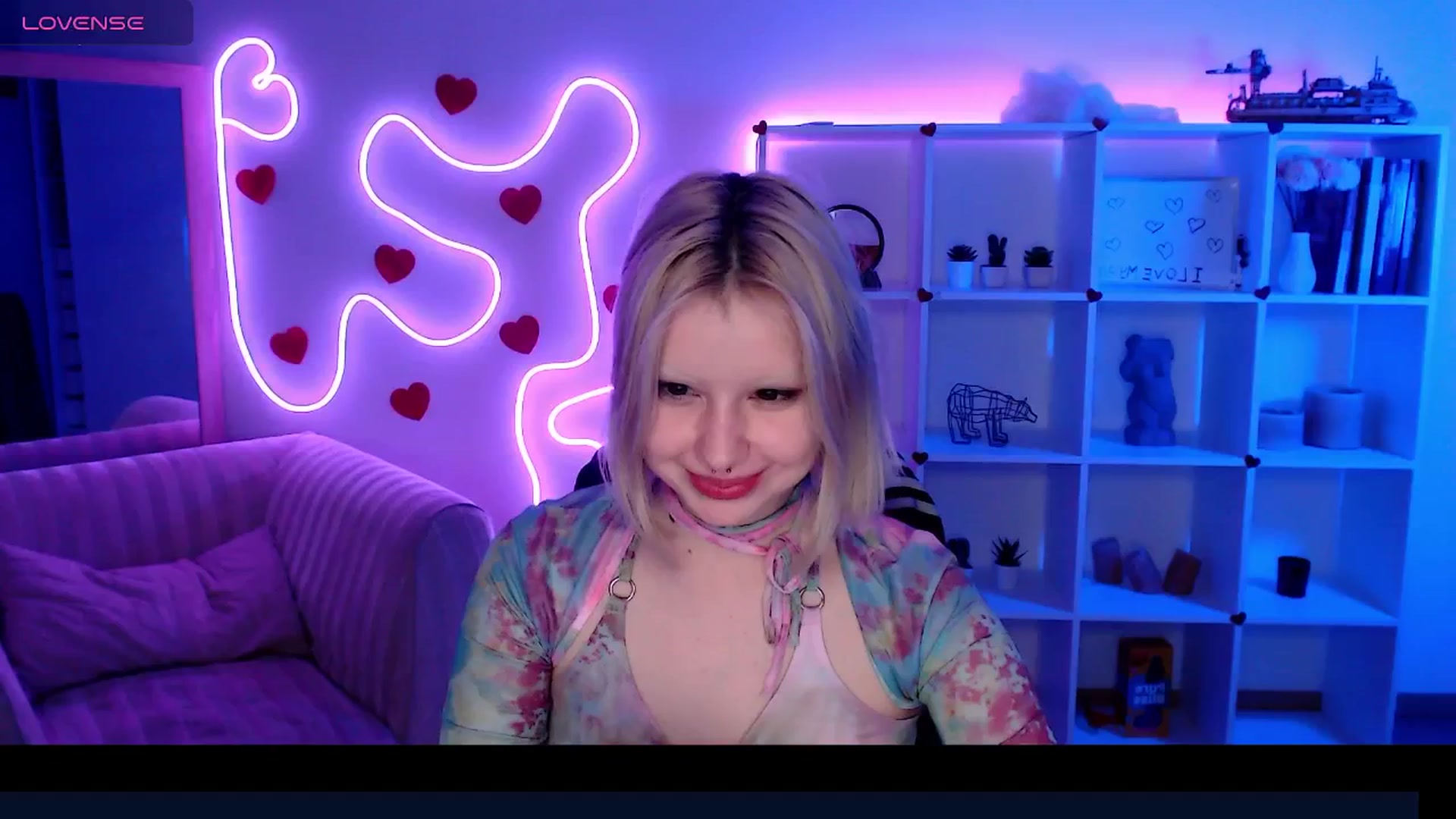 Gallery image thumbnail from Eva_Alver's myfreecams stream on, 03/31/2025, 02:38 image 9 of 20