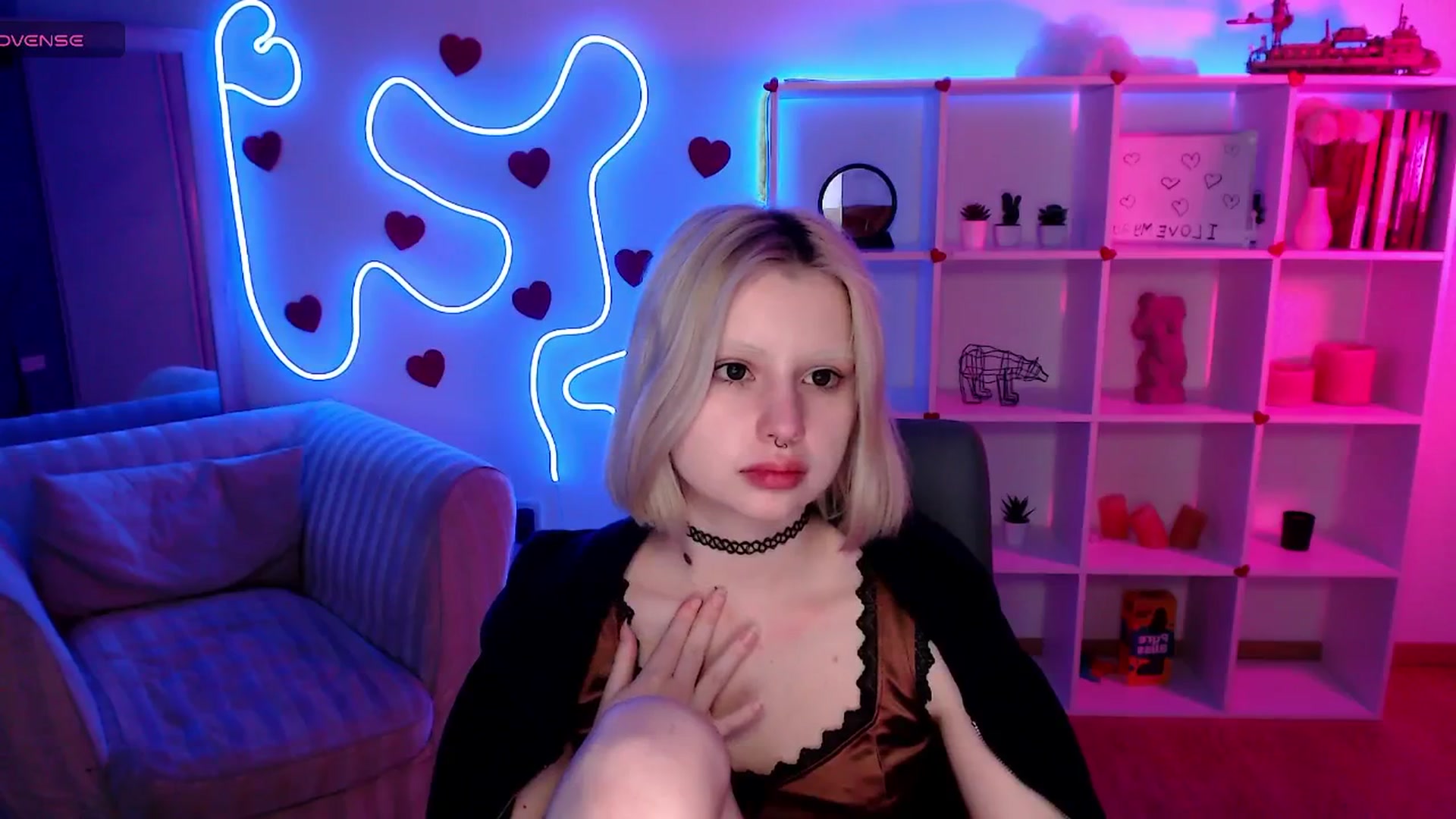 Gallery image thumbnail from Eva_Alver's myfreecams stream on, 04/07/2025, 01:49 image 20 of 20