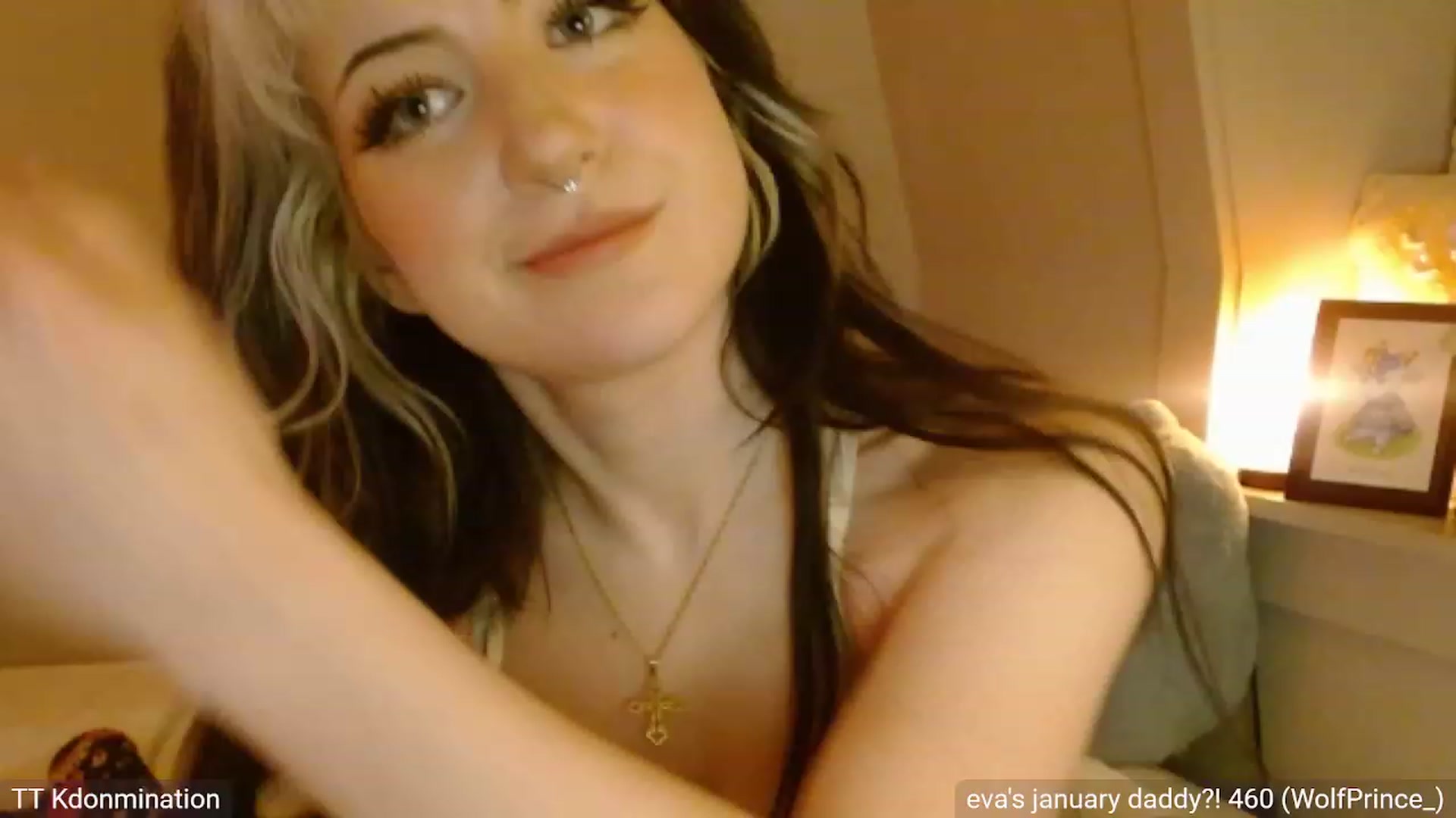 Gallery image thumbnail from Eva_Blush's myfreecams stream on, 01/12/2023, 04:52 image 20 of 20