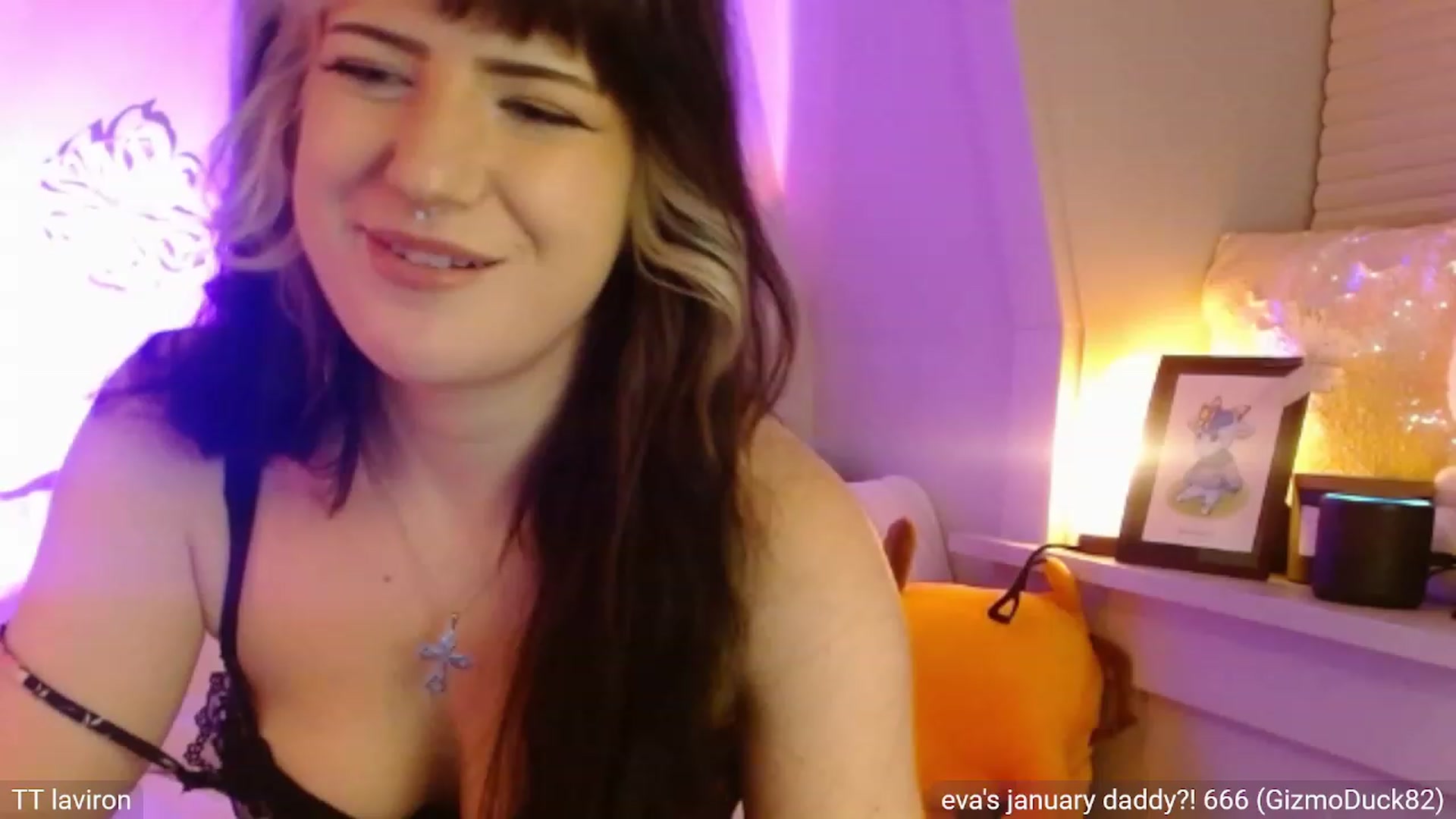 Gallery image thumbnail from Eva_Blush's myfreecams stream on, 01/17/2023, 04:40 image 16 of 20