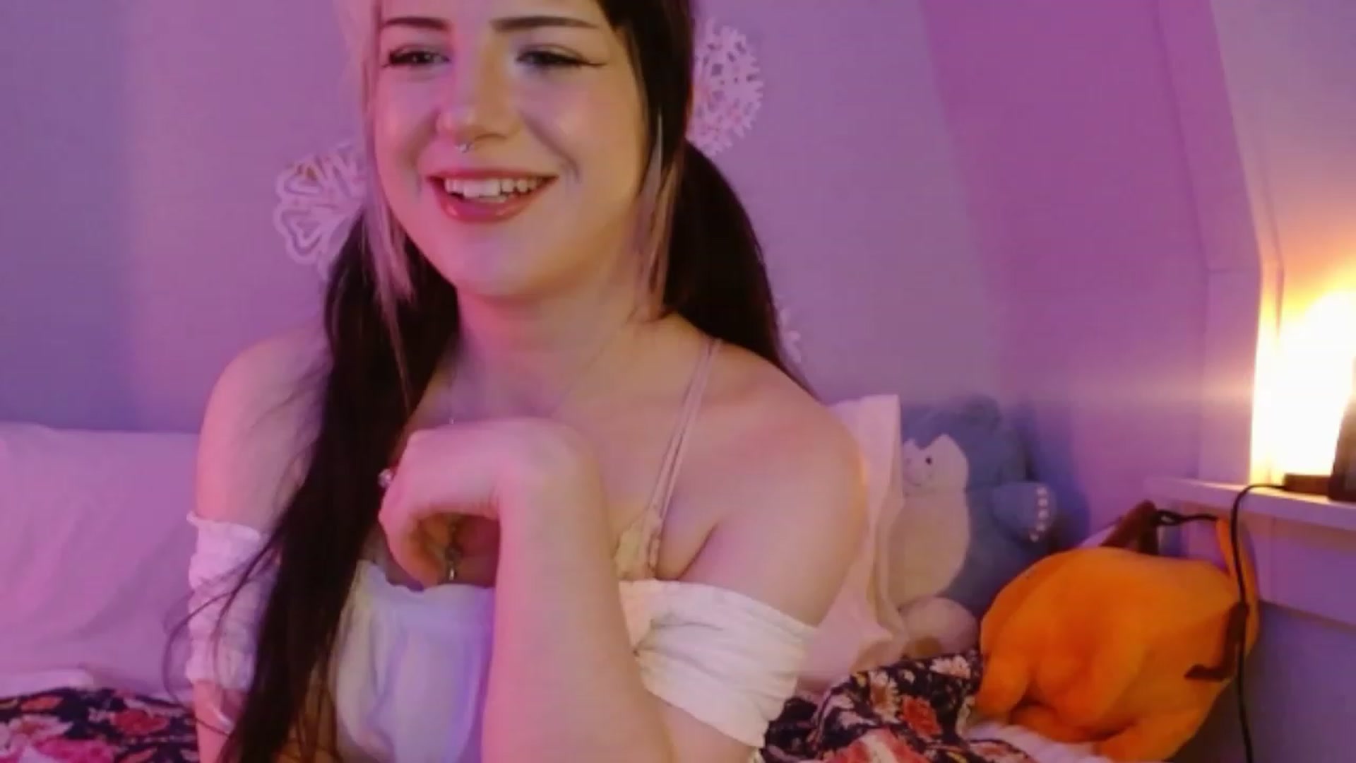 Gallery image thumbnail from Eva_Blush's myfreecams stream on, 01/18/2023, 04:24 image 2 of 20