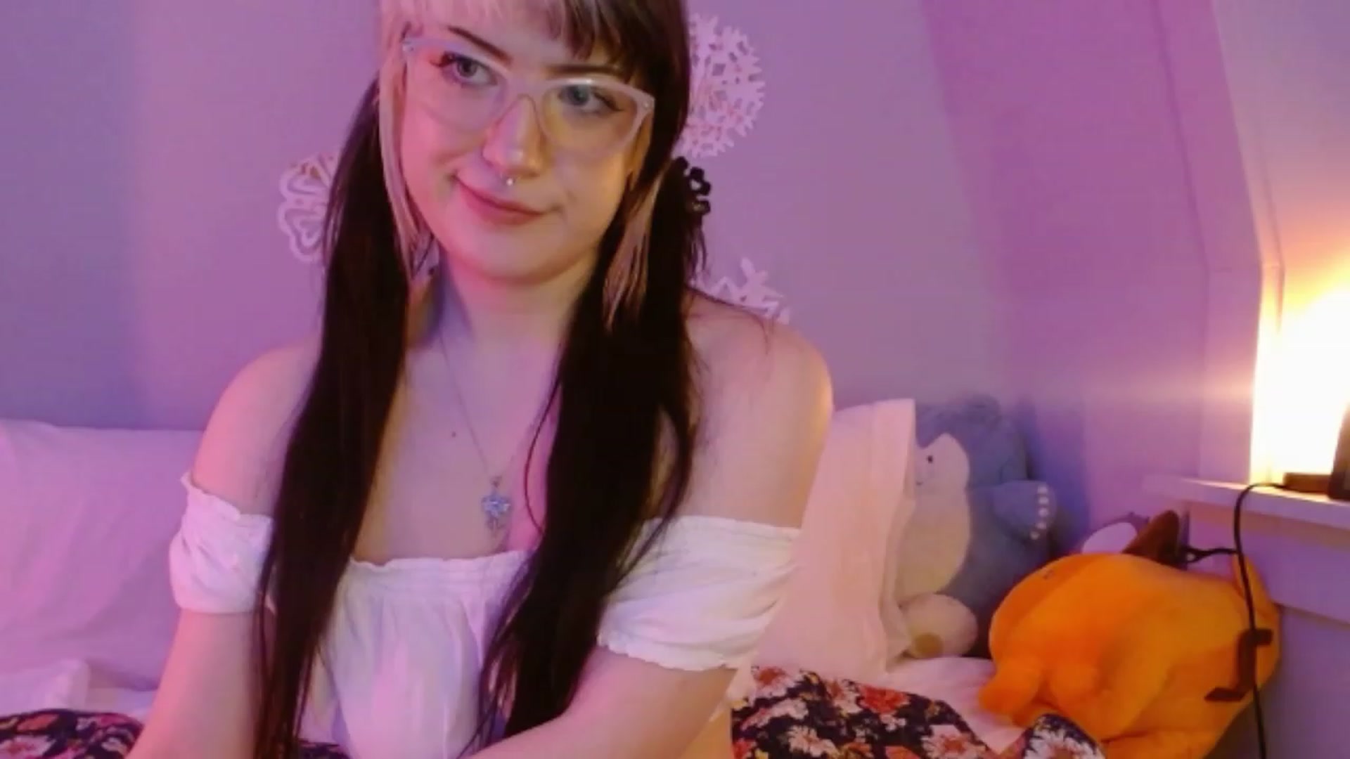 Gallery image thumbnail from Eva_Blush's myfreecams stream on, 01/18/2023, 04:24 image 19 of 20