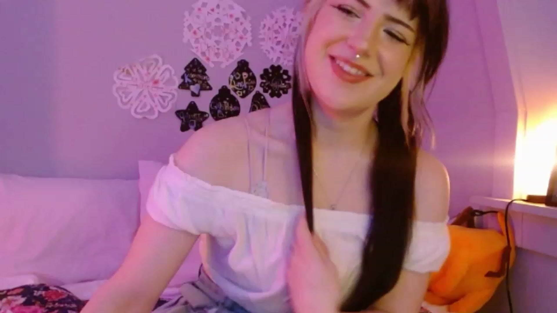 Gallery image thumbnail from Eva_Blush's myfreecams stream on, 01/18/2023, 04:24 image 5 of 20
