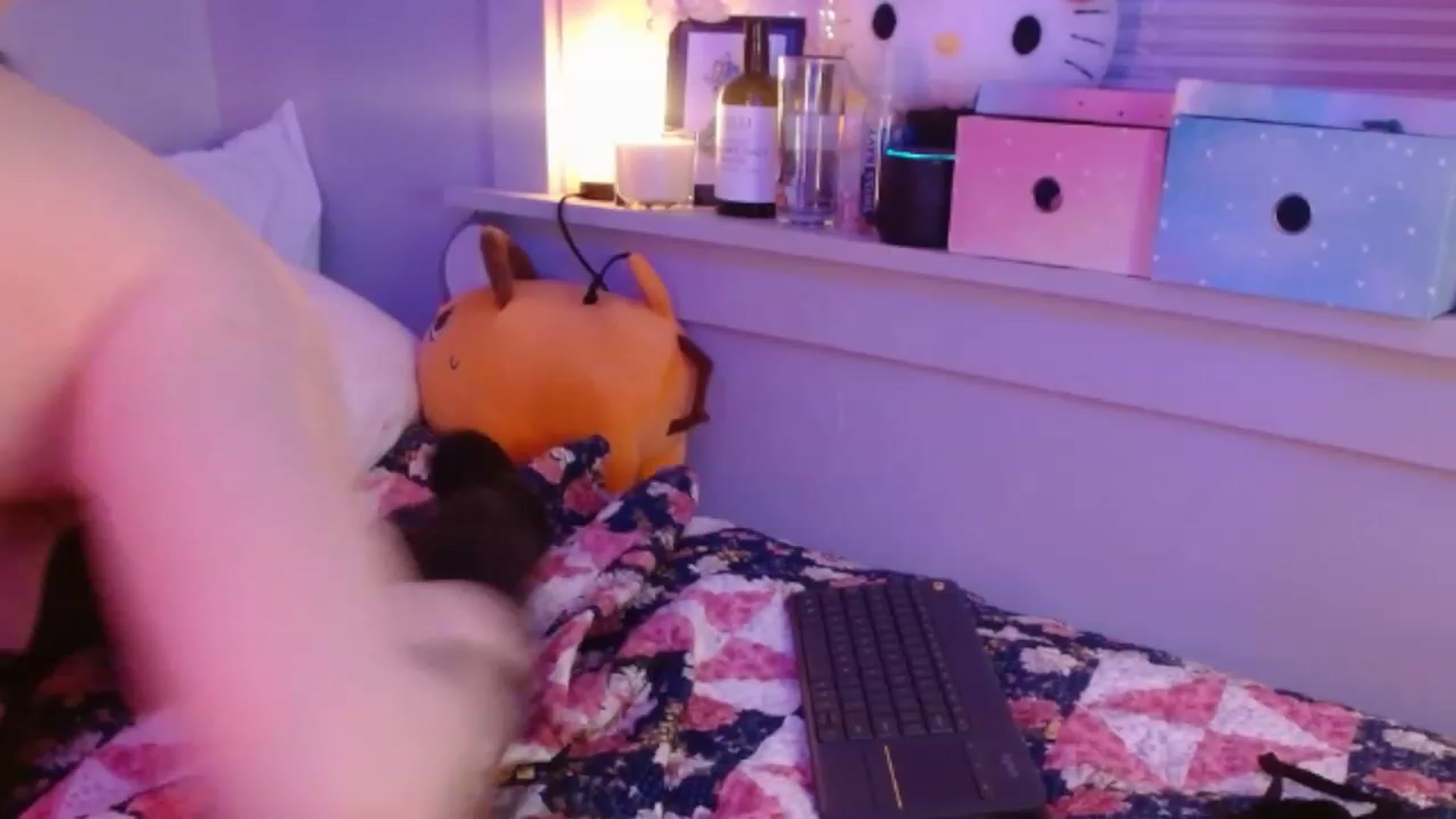 Gallery image thumbnail from Eva_Blush's myfreecams stream on, 03/13/2023, 04:27 image 16 of 20