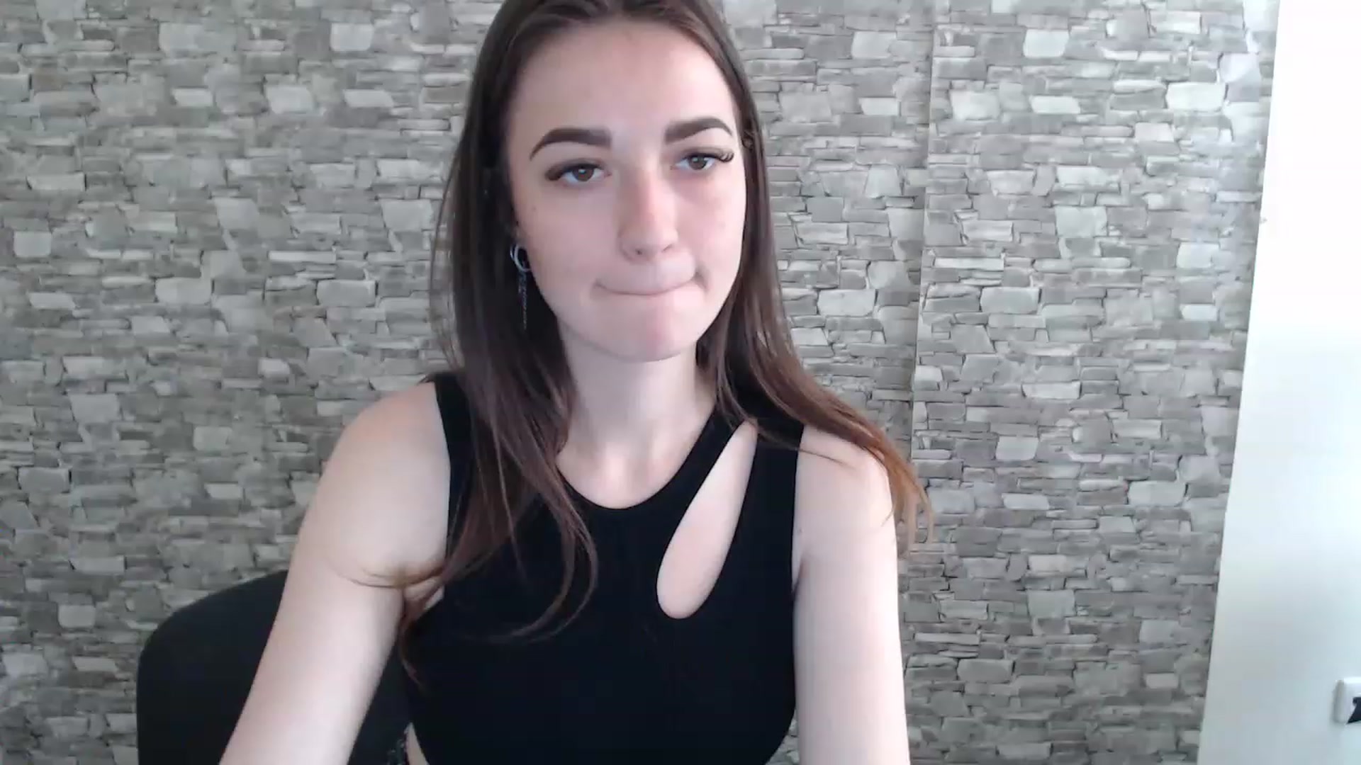 Gallery image thumbnail from Eva_Eldis's myfreecams stream on, 06/24/2023, 10:19 image 18 of 20