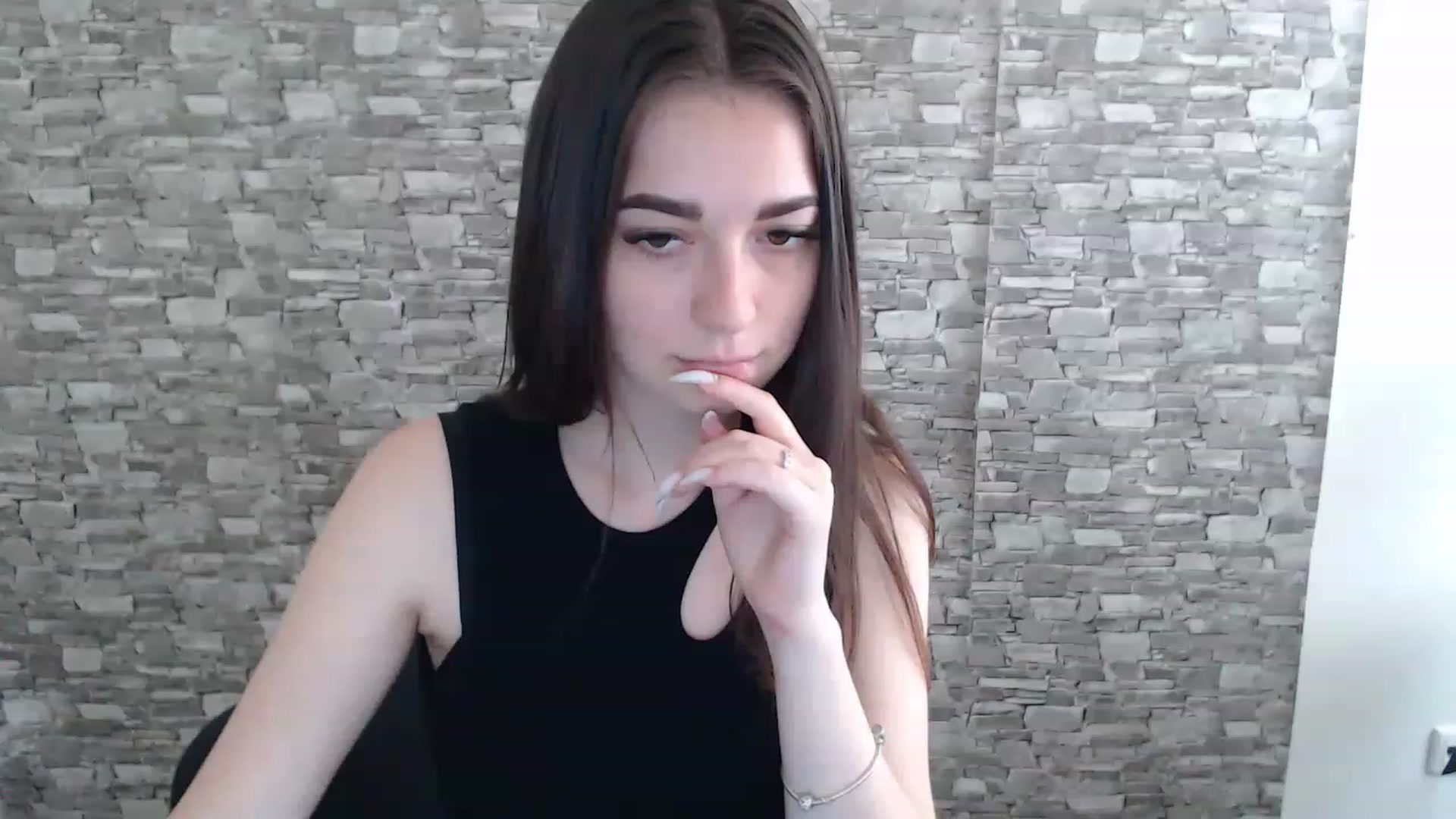 Gallery image thumbnail from Eva_Eldis's myfreecams stream on, 06/24/2023, 10:19 image 12 of 20